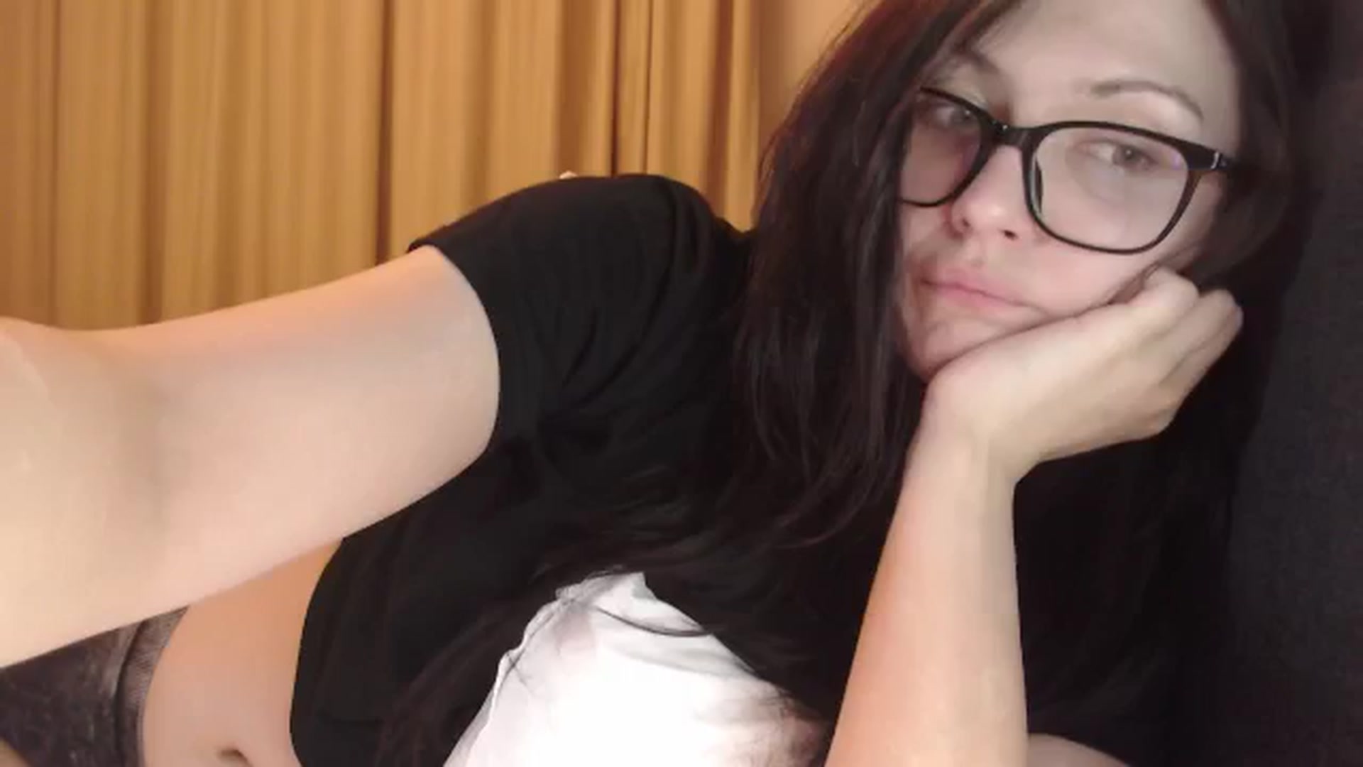 Gallery image thumbnail from RoomToAvoid's myfreecams stream on, 09/15/2024, 18:41 image 5 of 20