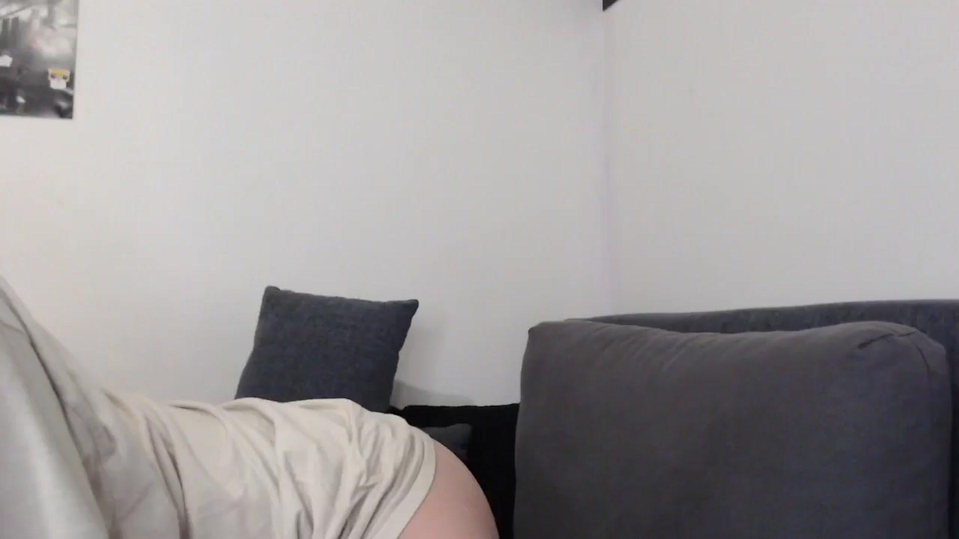 Gallery image thumbnail from RoomToAvoid's myfreecams stream on, 09/29/2024, 08:42 image 7 of 20