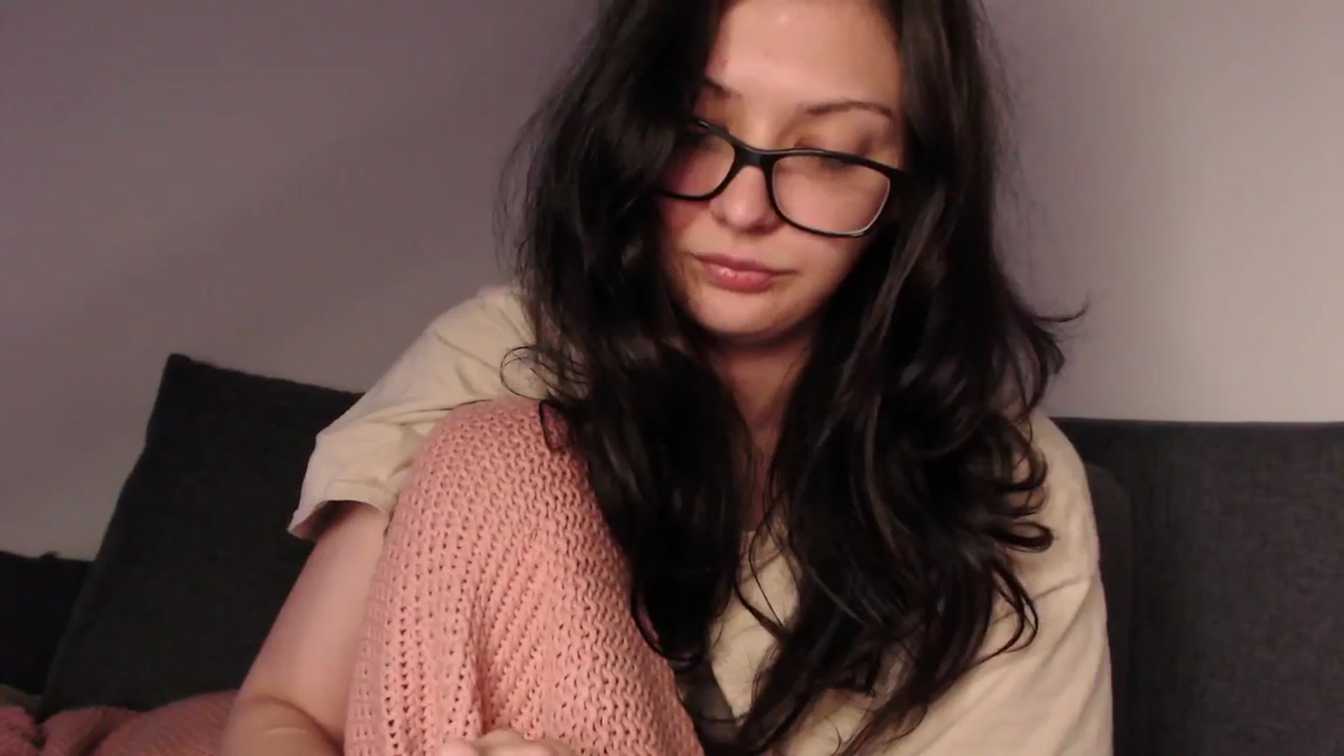 Gallery image thumbnail from RoomToAvoid's myfreecams stream on, 09/29/2024, 08:42 image 19 of 20
