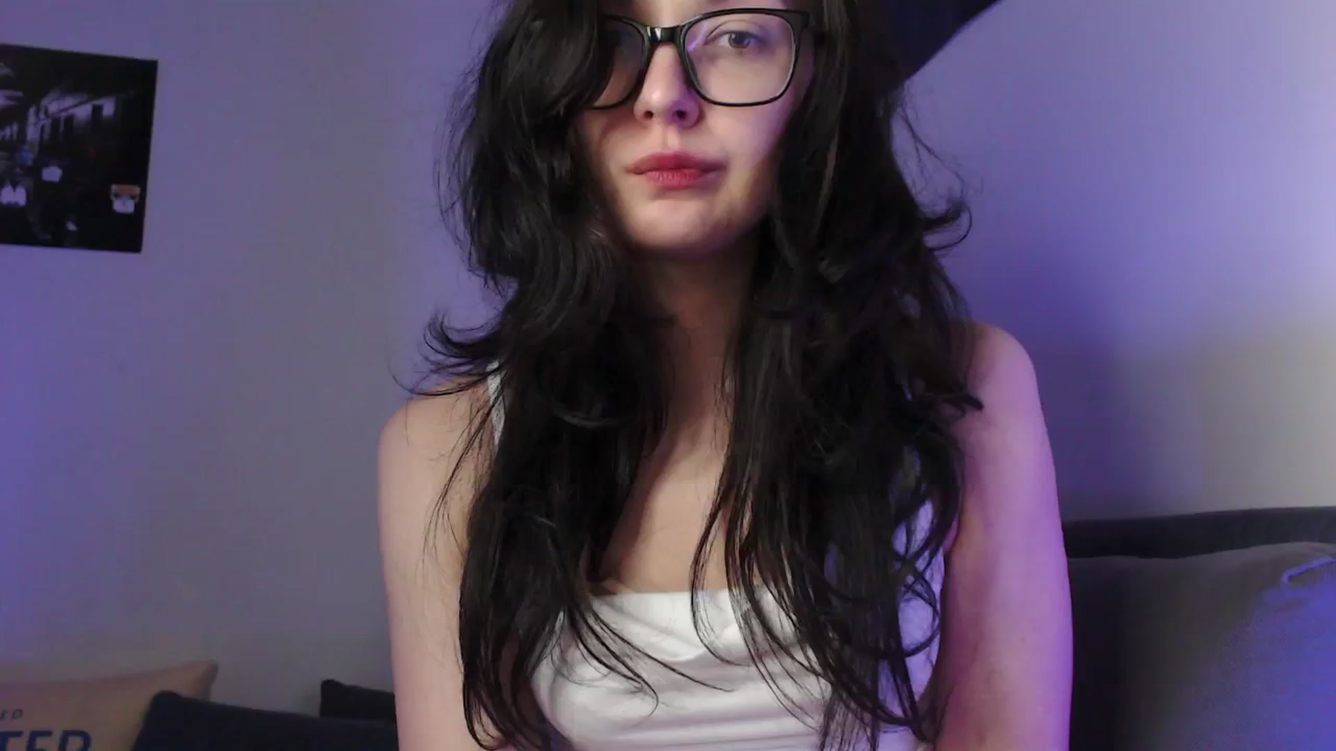 Gallery image thumbnail from RoomToAvoid's myfreecams stream on, 09/30/2024, 07:20 image 7 of 20
