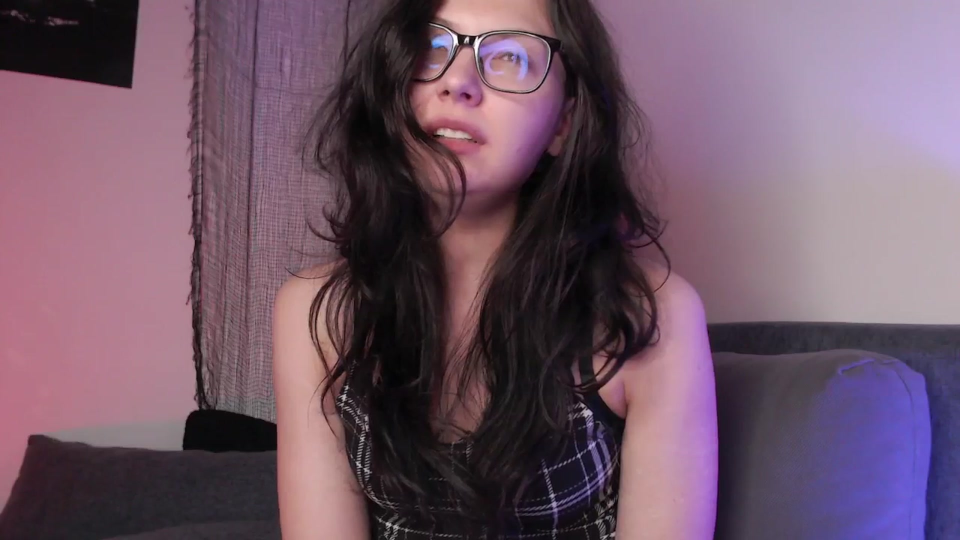 Gallery image thumbnail from RoomToAvoid's myfreecams stream on, 10/01/2024, 06:49 image 14 of 20