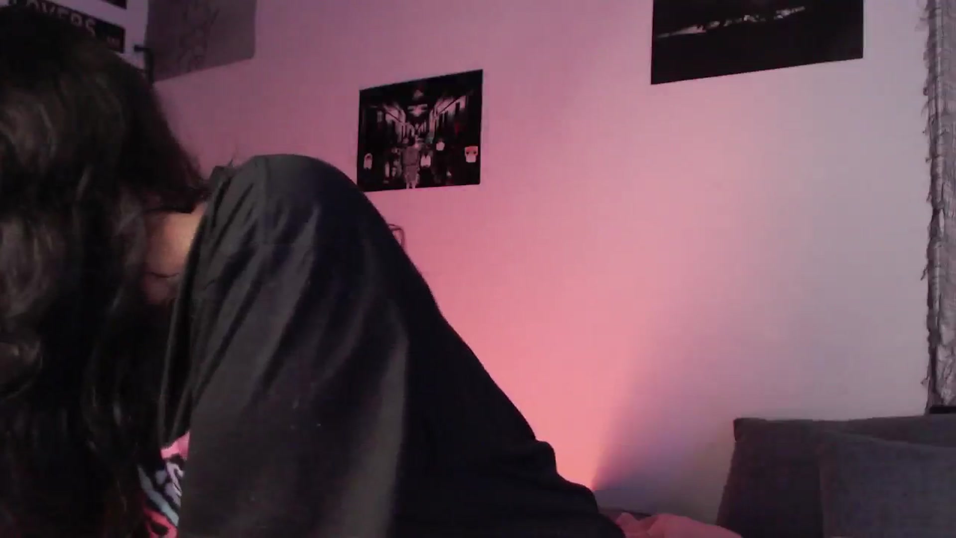 Gallery image thumbnail from RoomToAvoid's myfreecams stream on, 10/02/2024, 05:27 image 6 of 20