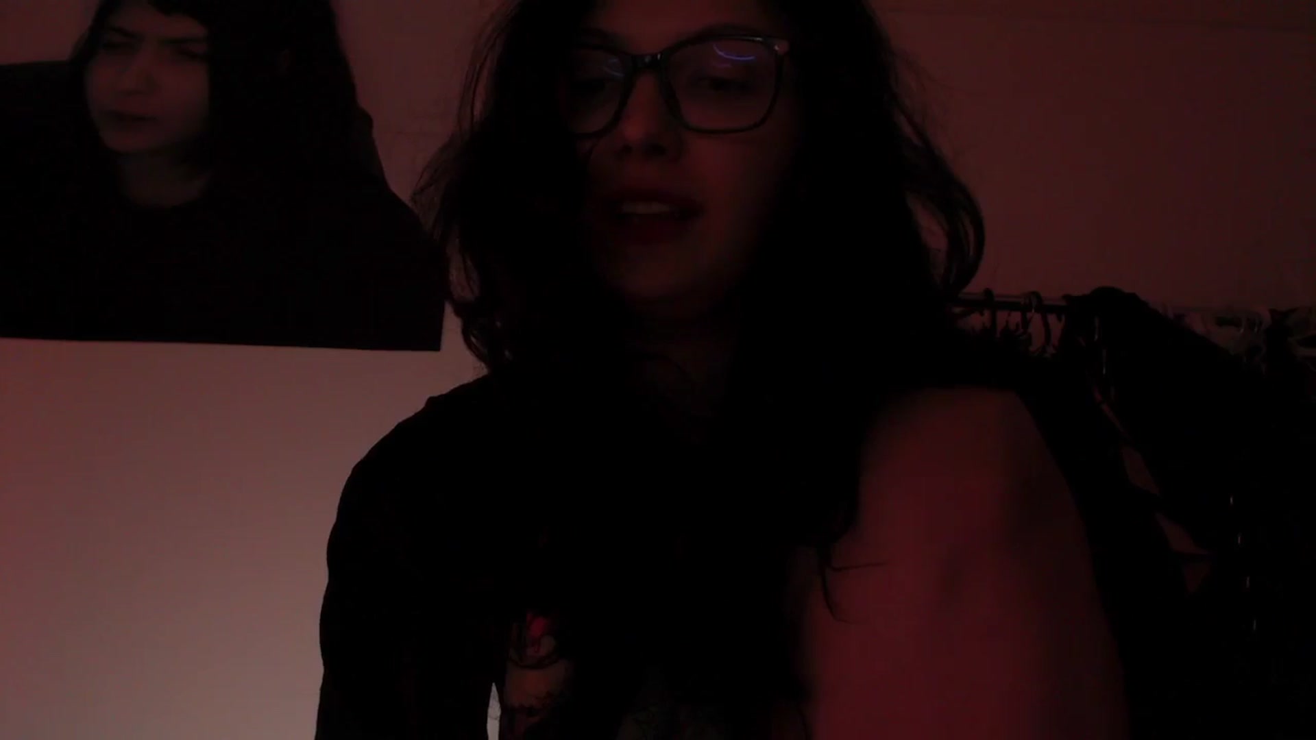 Gallery image thumbnail from RoomToAvoid's myfreecams stream on, 10/02/2024, 05:27 image 19 of 20