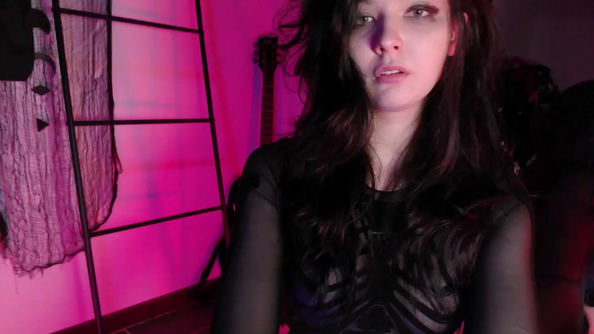 Gallery image thumbnail from RoomToAvoid's myfreecams stream on, 10/05/2024, 05:27 image 16 of 20
