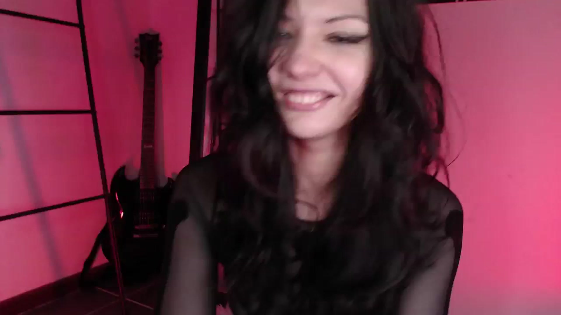 Gallery image thumbnail from RoomToAvoid's myfreecams stream on, 10/05/2024, 05:27 image 6 of 20