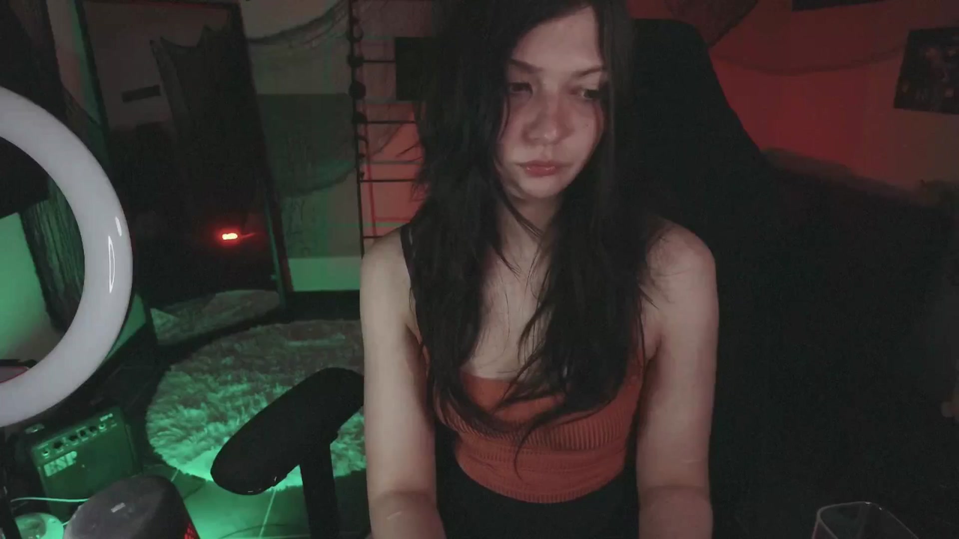 Gallery image thumbnail from RoomToAvoid's myfreecams stream on, 10/14/2024, 07:55 image 2 of 20