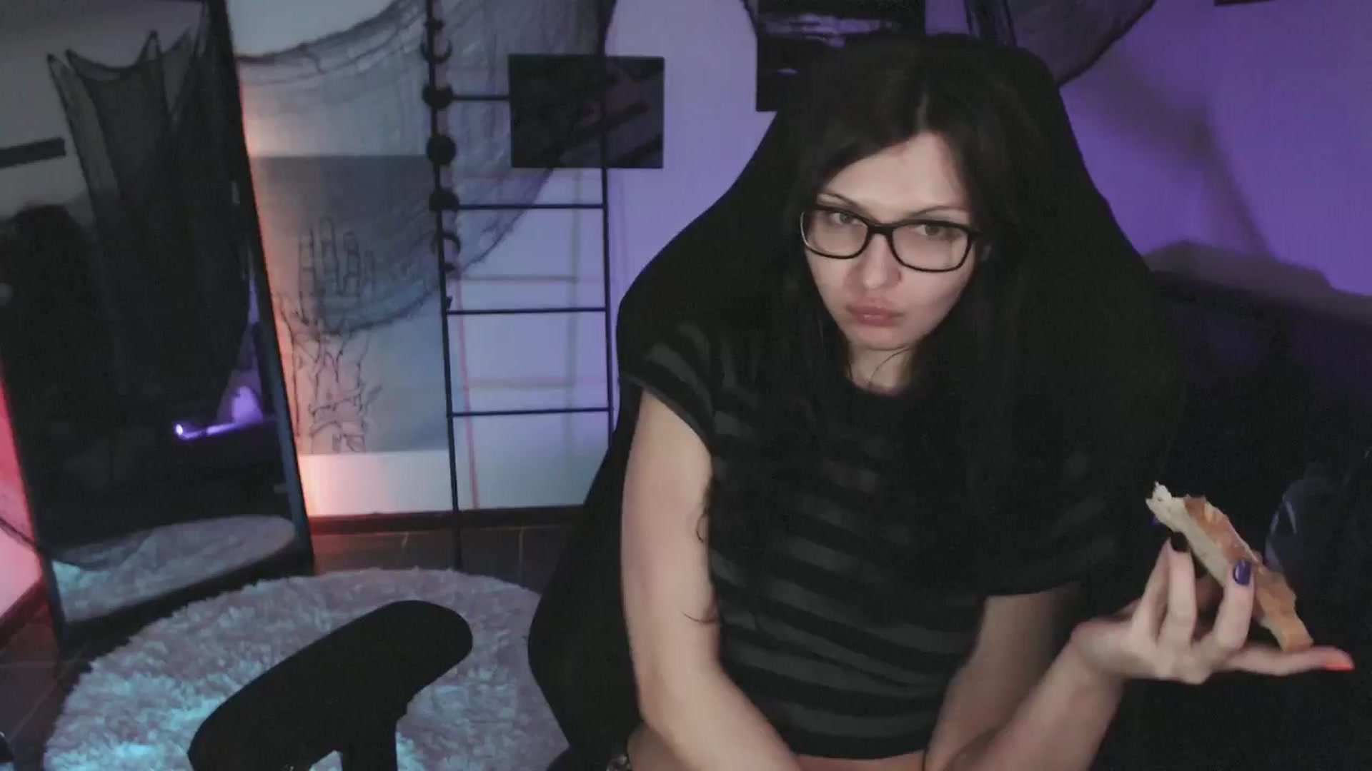 Gallery image thumbnail from RoomToAvoid's myfreecams stream on, 10/15/2024, 05:27 image 10 of 20