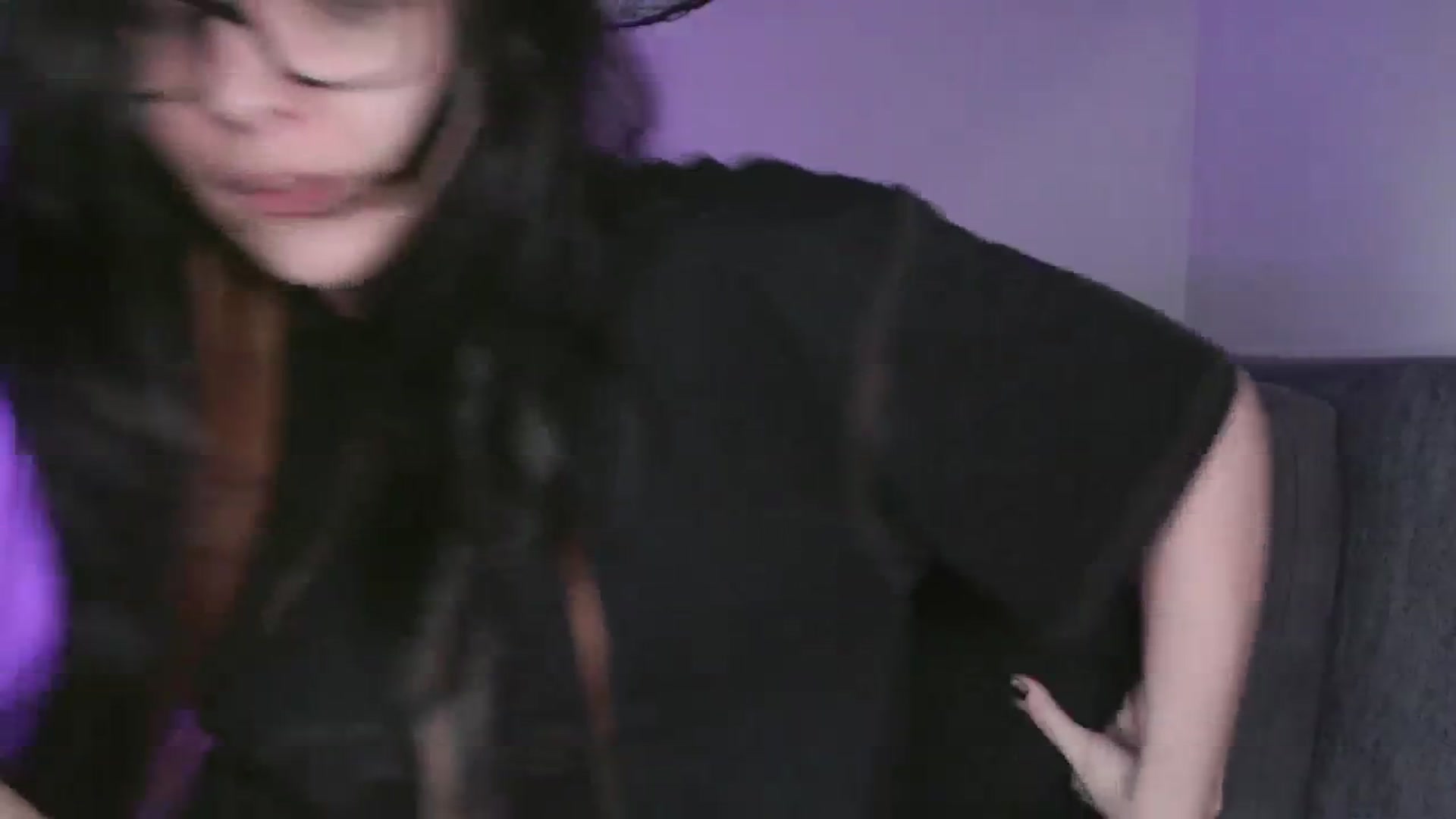 Gallery image thumbnail from RoomToAvoid's myfreecams stream on, 10/18/2024, 05:52 image 18 of 20