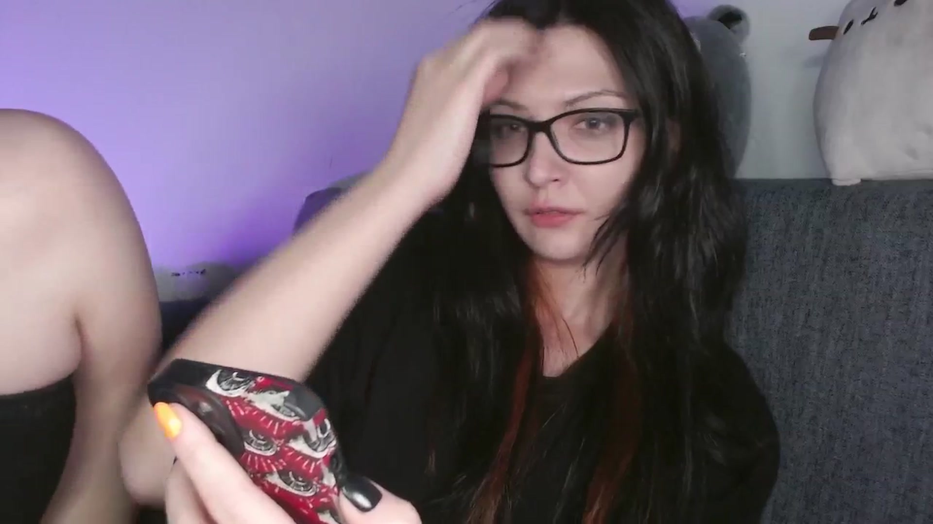 Gallery image thumbnail from RoomToAvoid's myfreecams stream on, 10/18/2024, 05:52 image 10 of 20