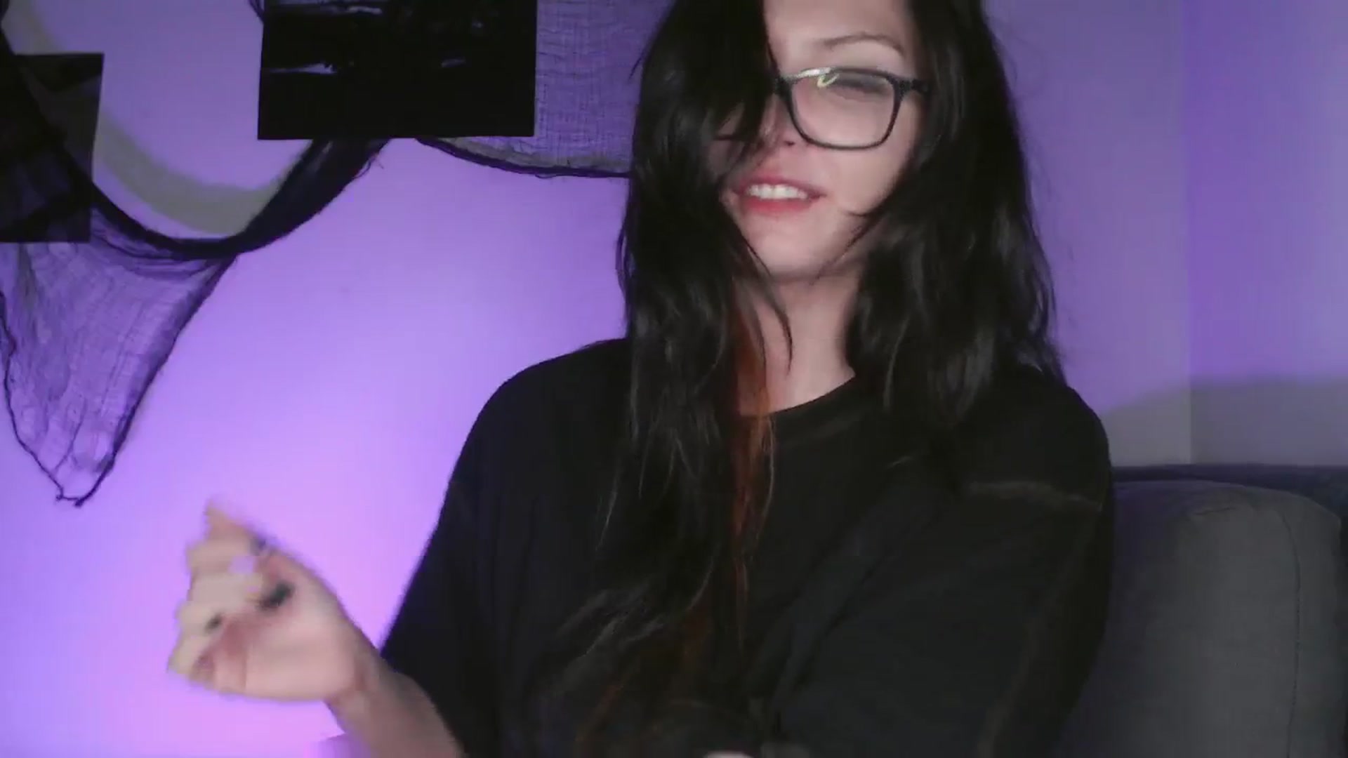 Gallery image thumbnail from RoomToAvoid's myfreecams stream on, 10/18/2024, 05:52 image 9 of 20