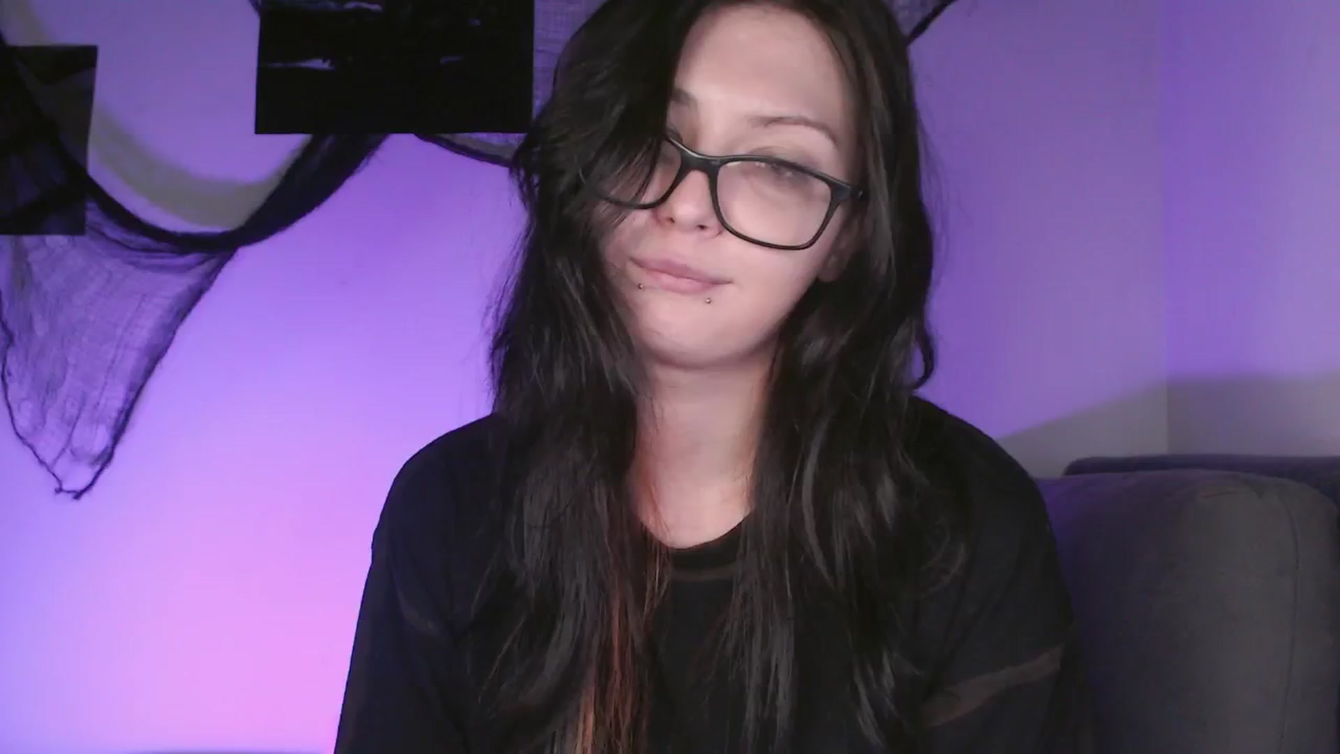Gallery image thumbnail from RoomToAvoid's myfreecams stream on, 10/18/2024, 05:52 image 5 of 20