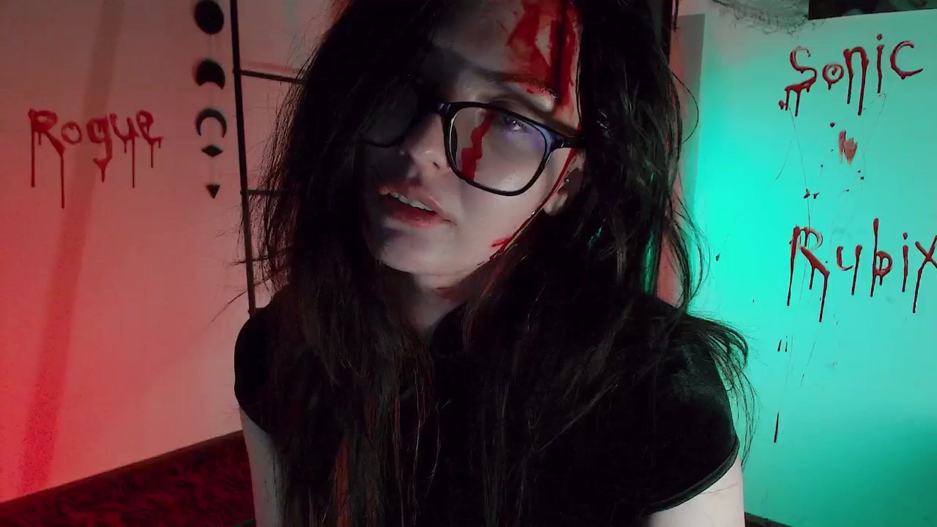 Gallery image thumbnail from RoomToAvoid's myfreecams stream on, 10/21/2024, 04:35 image 16 of 20