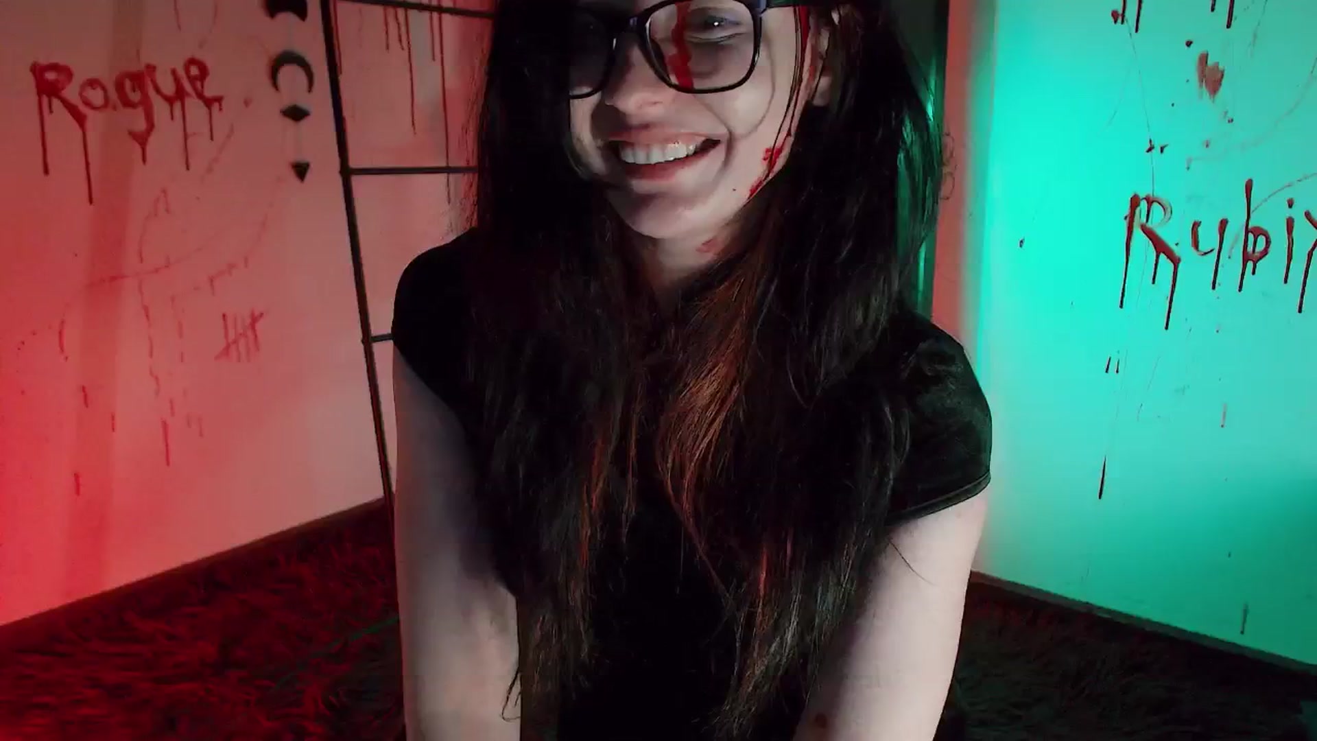 Gallery image thumbnail from RoomToAvoid's myfreecams stream on, 10/21/2024, 04:35 image 17 of 20