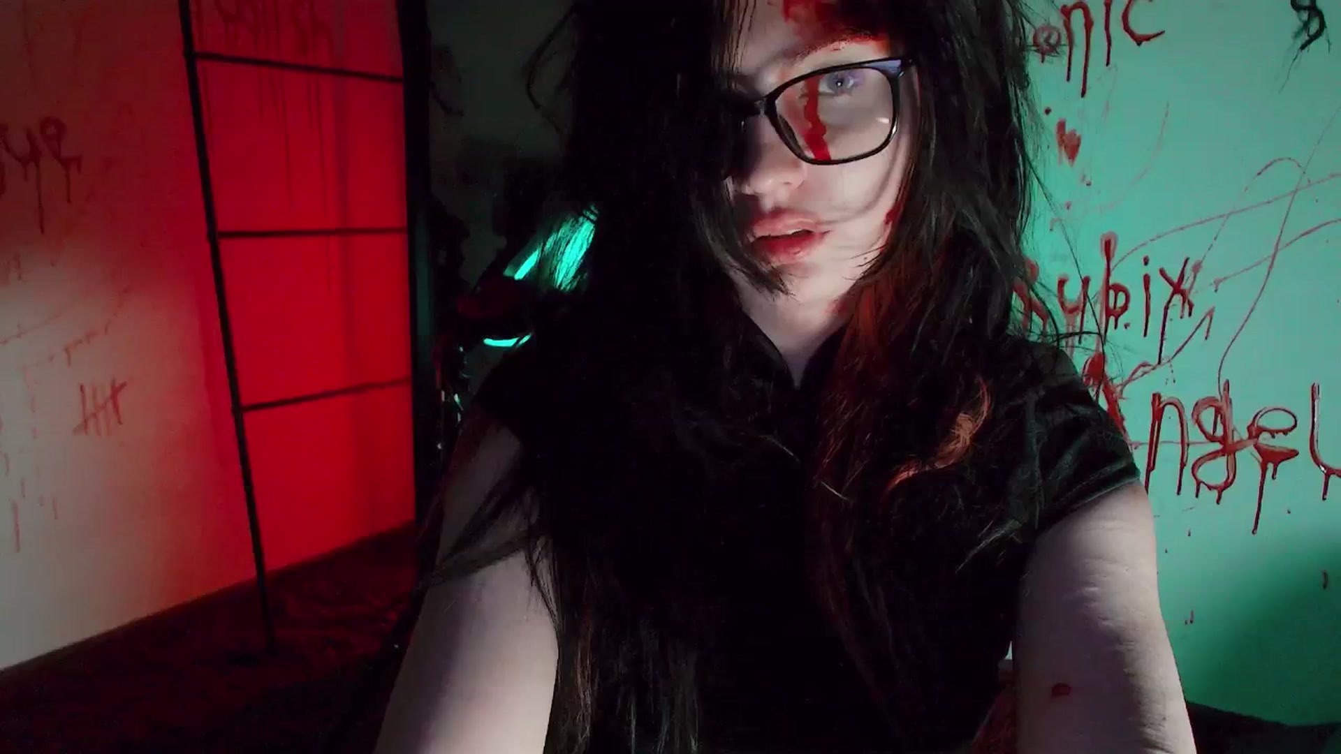 Gallery image thumbnail from RoomToAvoid's myfreecams stream on, 10/21/2024, 04:35 image 20 of 20