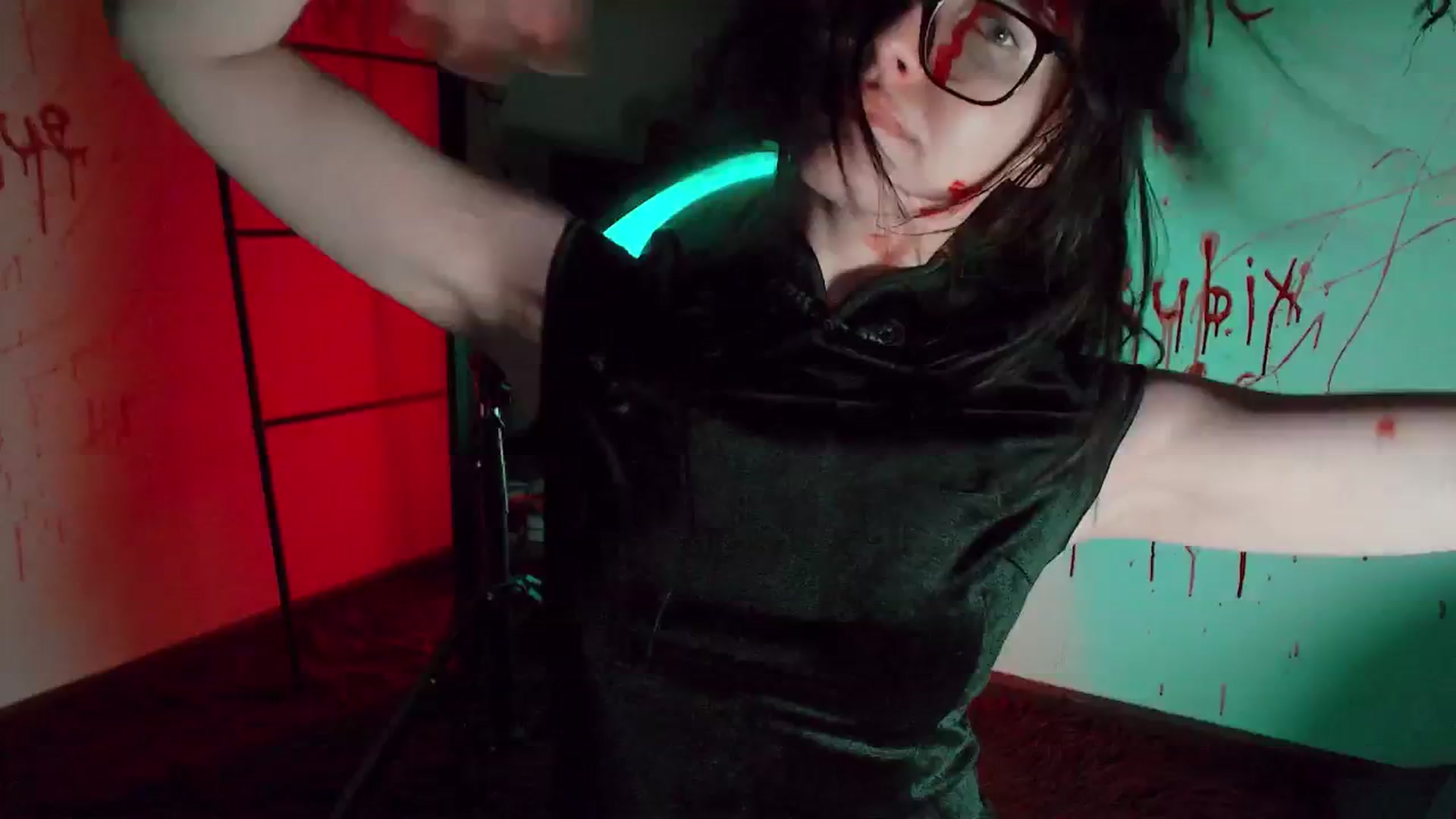 Gallery image thumbnail from RoomToAvoid's myfreecams stream on, 10/21/2024, 05:16 image 18 of 20