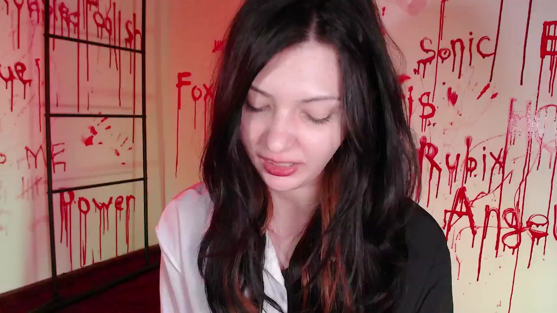 Gallery image thumbnail from RoomToAvoid's myfreecams stream on, 10/22/2024, 03:00 image 19 of 20