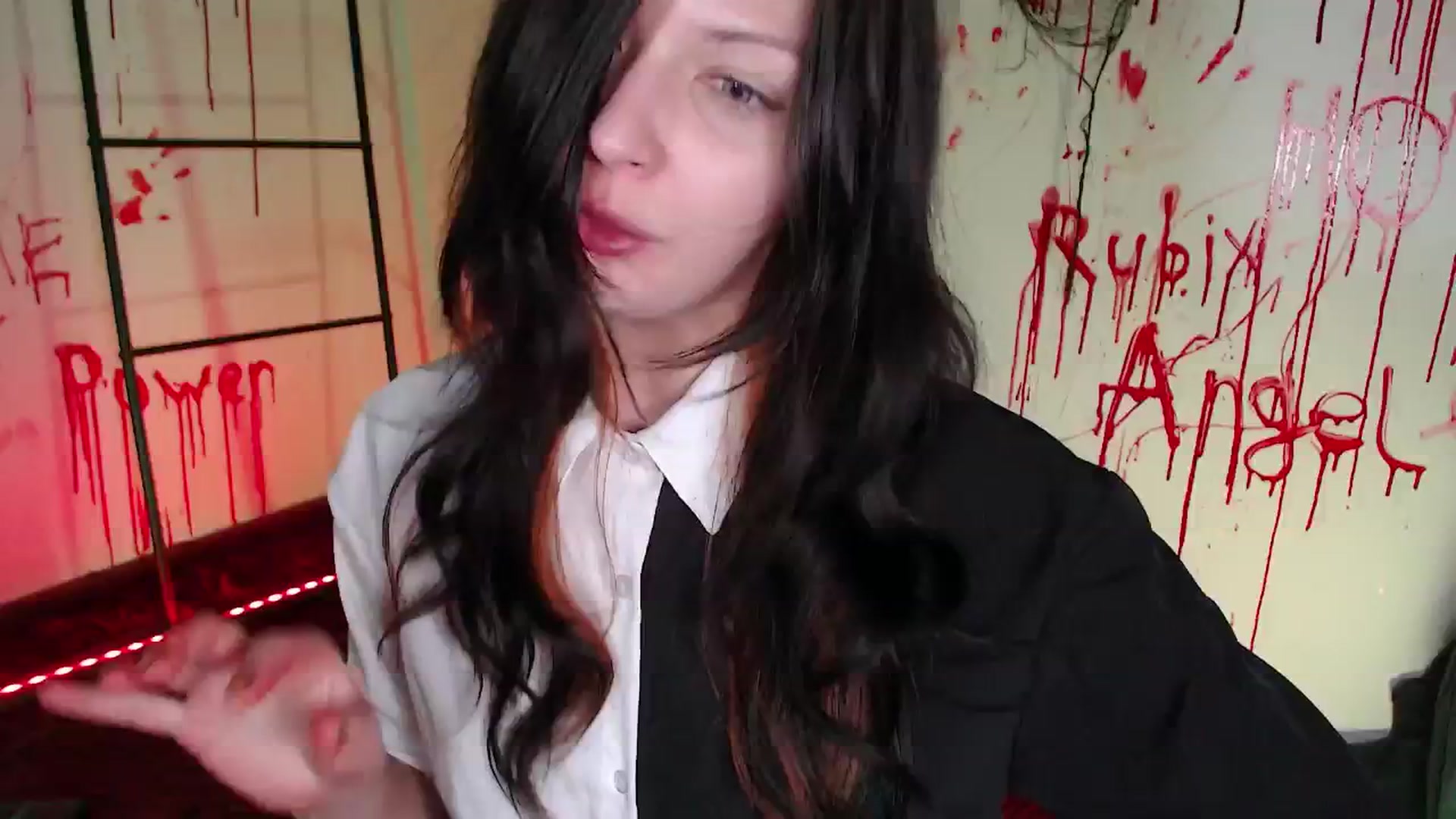 Gallery image thumbnail from RoomToAvoid's myfreecams stream on, 10/22/2024, 03:00 image 6 of 20