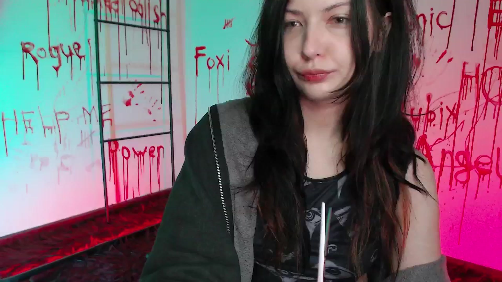 Gallery image thumbnail from RoomToAvoid's myfreecams stream on, 10/25/2024, 24:03 image 11 of 20