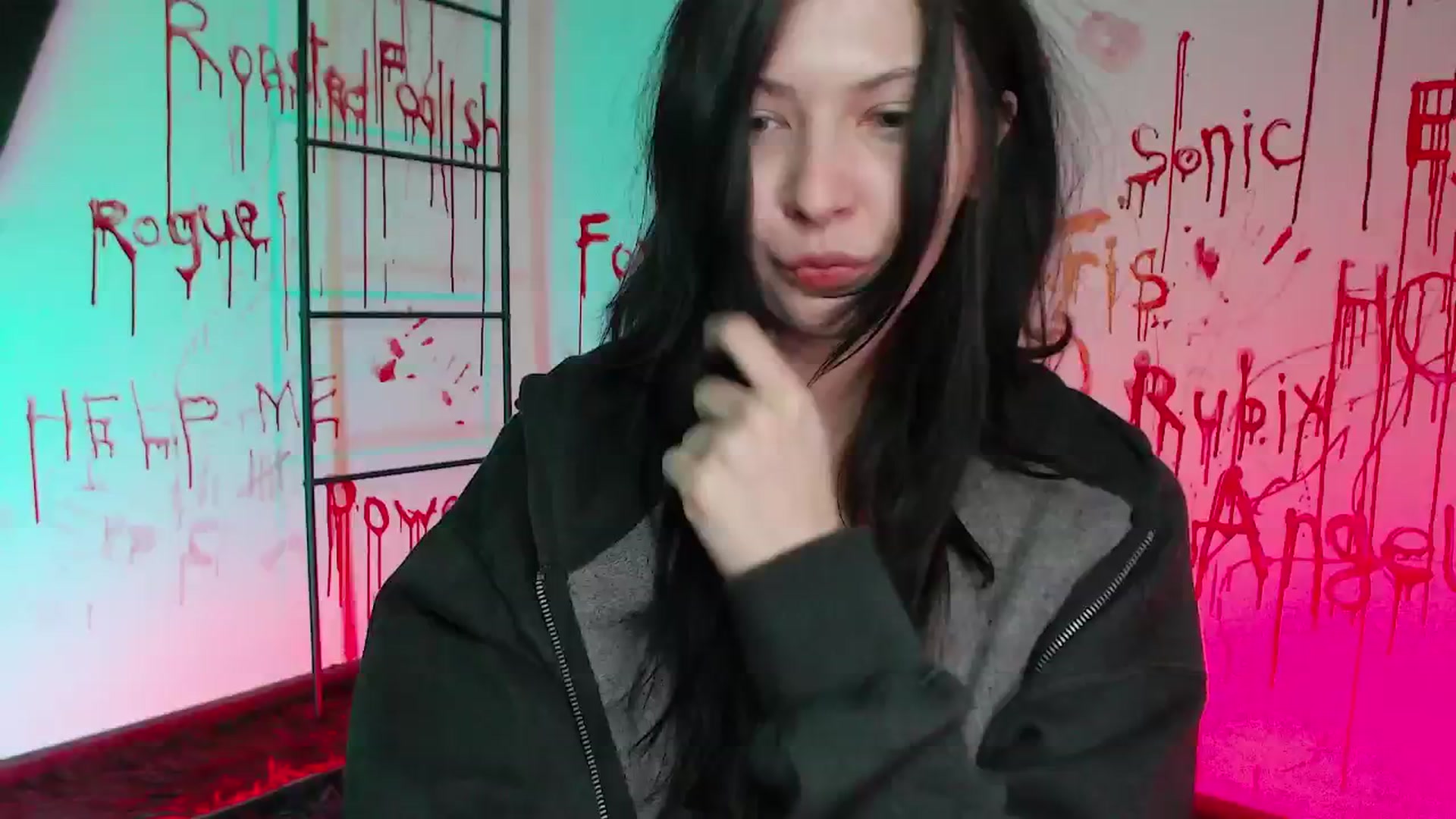 Gallery image thumbnail from RoomToAvoid's myfreecams stream on, 10/25/2024, 24:03 image 14 of 20