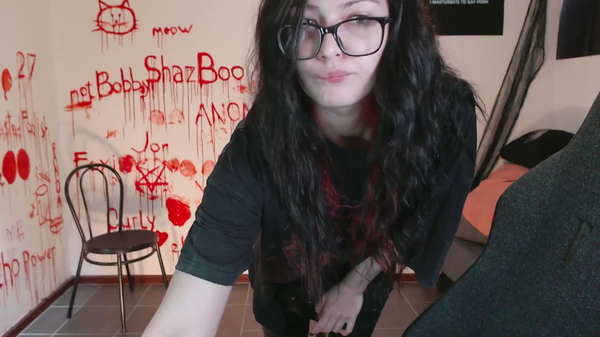 Gallery image thumbnail from RoomToAvoid's myfreecams stream on, 11/03/2024, 04:53 image 2 of 20