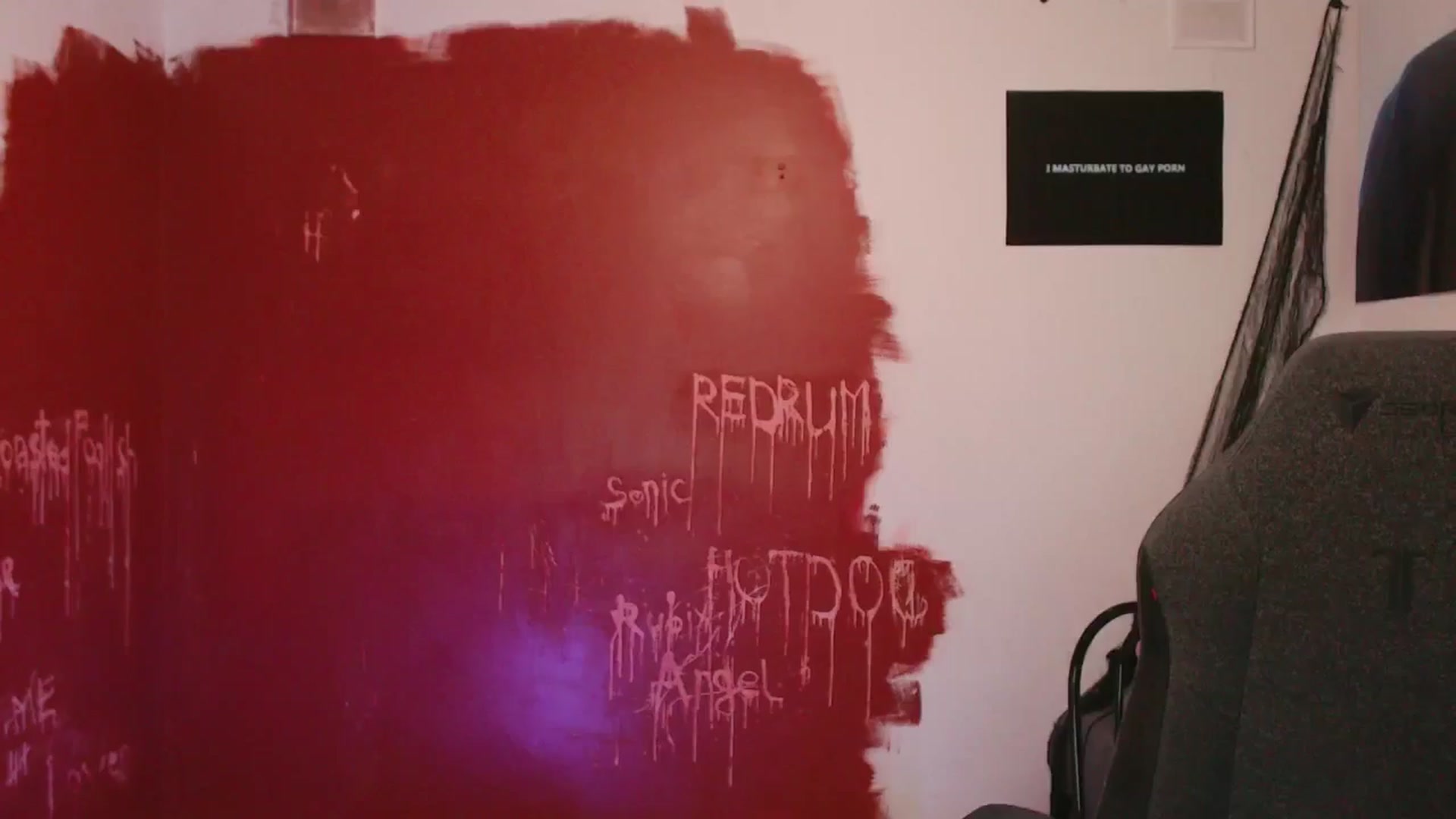 Gallery image thumbnail from RoomToAvoid's myfreecams stream on, 11/03/2024, 04:53 image 18 of 20