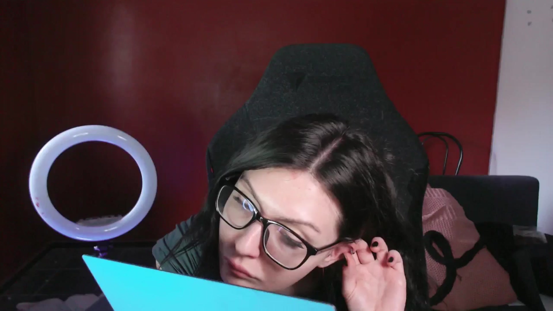 Gallery image thumbnail from RoomToAvoid's myfreecams stream on, 11/03/2024, 07:58 image 19 of 20