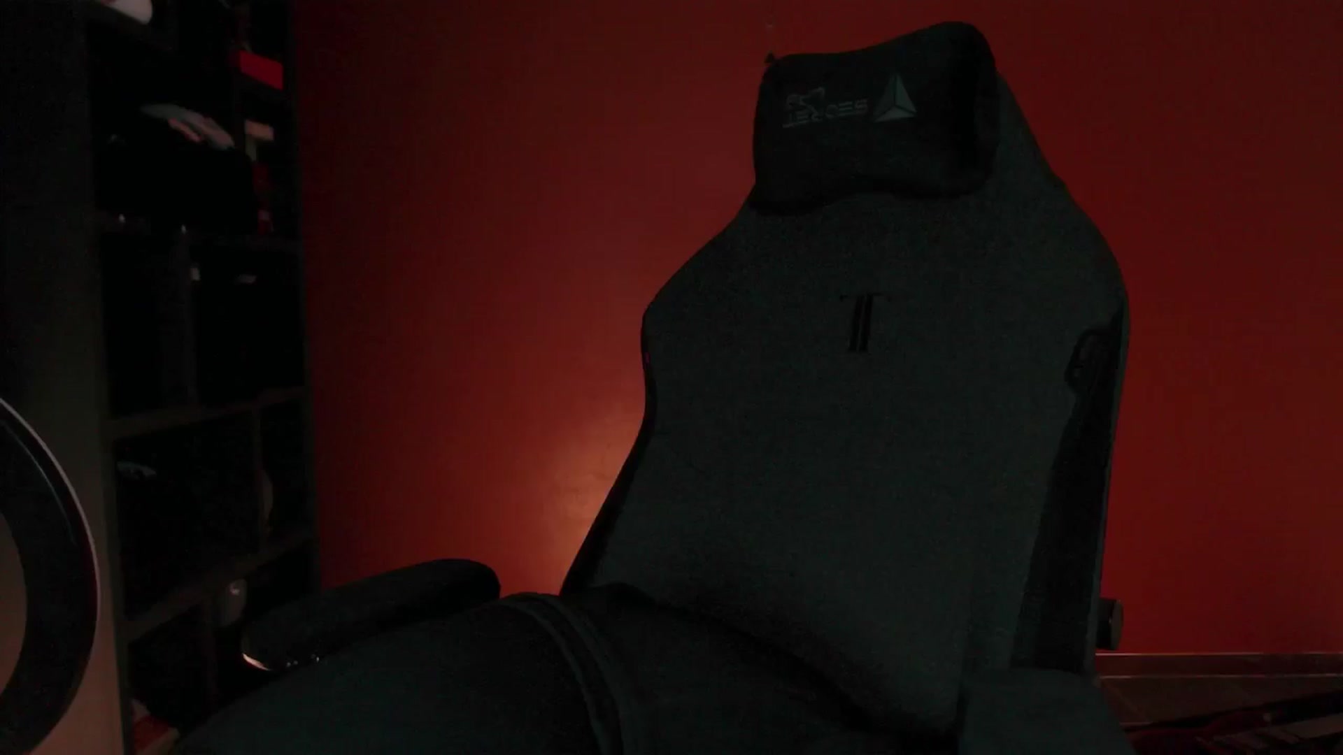 Gallery image thumbnail from RoomToAvoid's myfreecams stream on, 11/05/2024, 01:20 image 17 of 20