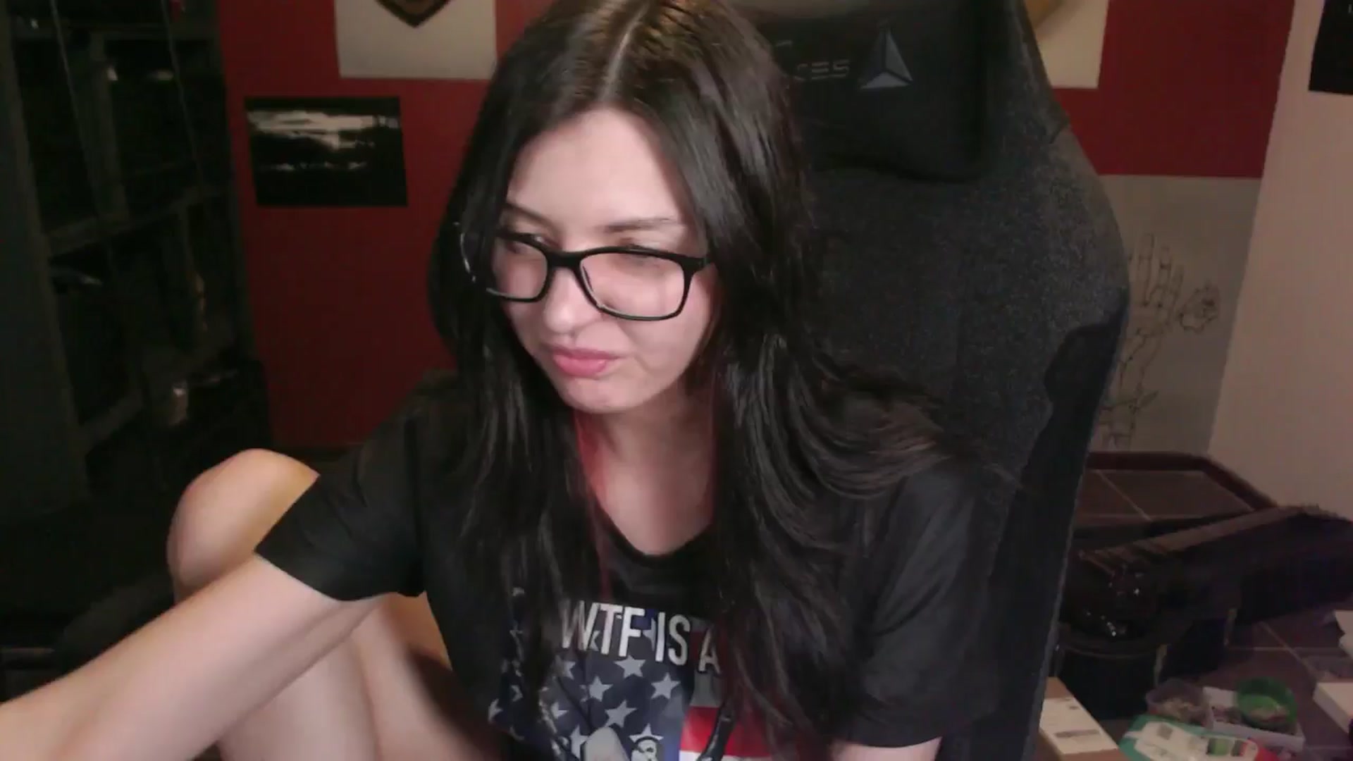 Gallery image thumbnail from RoomToAvoid's myfreecams stream on, 11/07/2024, 11:31 image 20 of 20