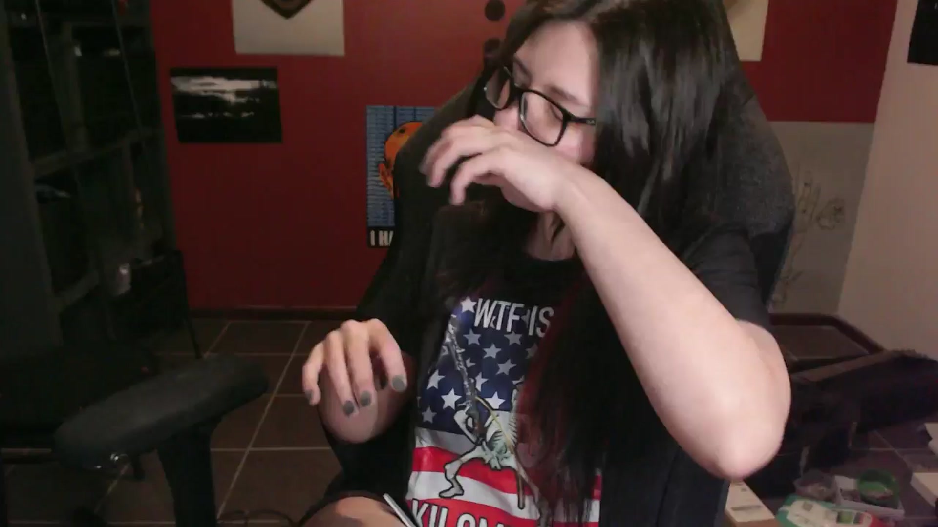 Gallery image thumbnail from RoomToAvoid's myfreecams stream on, 11/07/2024, 11:31 image 19 of 20