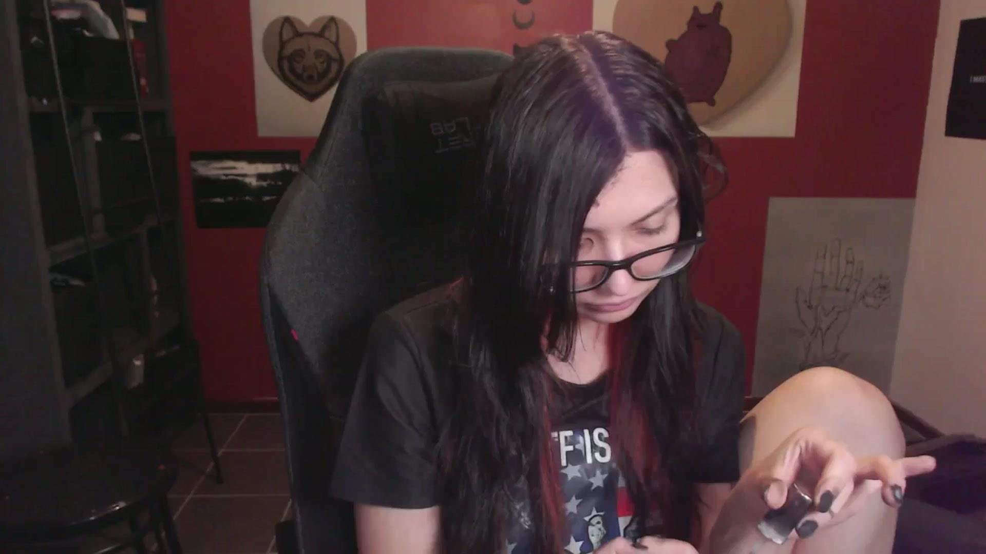 Gallery image thumbnail from RoomToAvoid's myfreecams stream on, 11/07/2024, 11:31 image 11 of 20