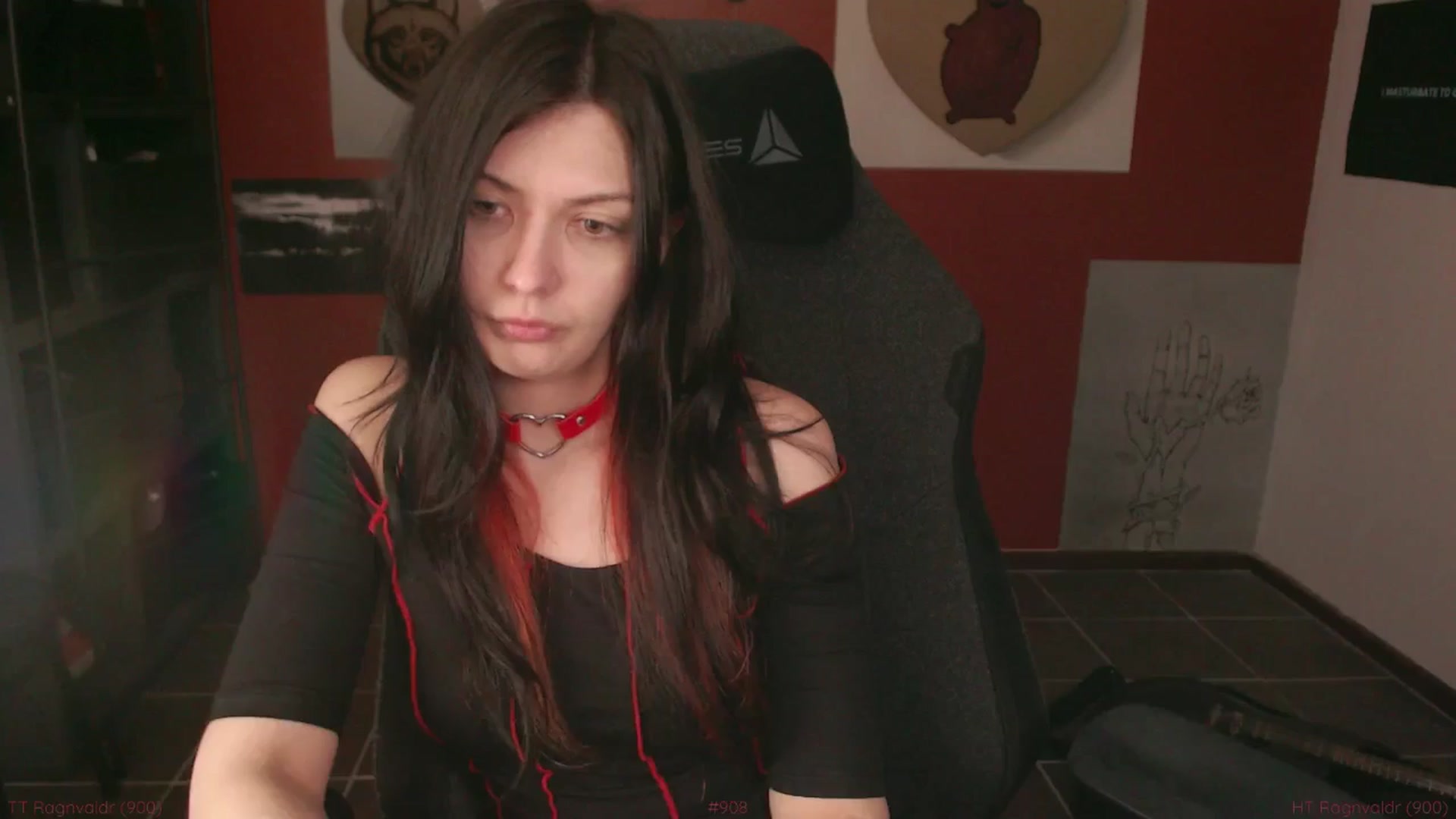 Gallery image thumbnail from RoomToAvoid's myfreecams stream on, 11/08/2024, 06:39 image 9 of 20