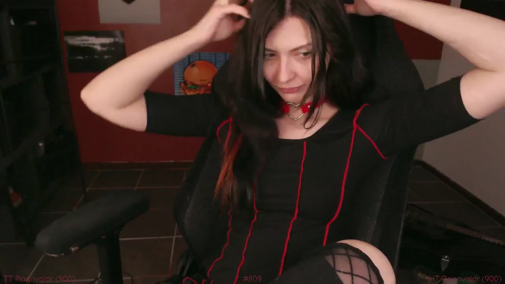 Gallery image thumbnail from RoomToAvoid's myfreecams stream on, 11/08/2024, 07:20 image 14 of 20