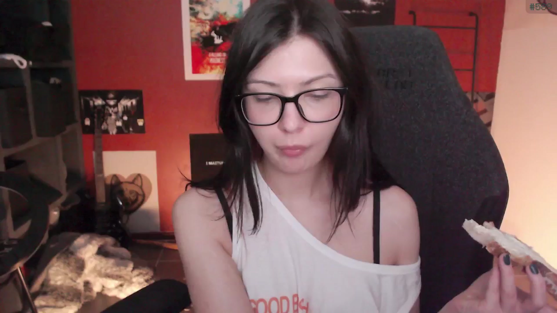 Gallery image thumbnail from RoomToAvoid's myfreecams stream on, 12/02/2024, 24:01 image 1 of 20
