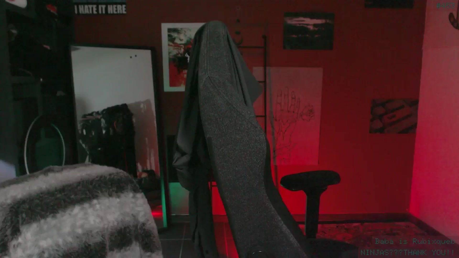 Gallery image thumbnail from RoomToAvoid's myfreecams stream on, 12/08/2024, 04:12 image 6 of 20