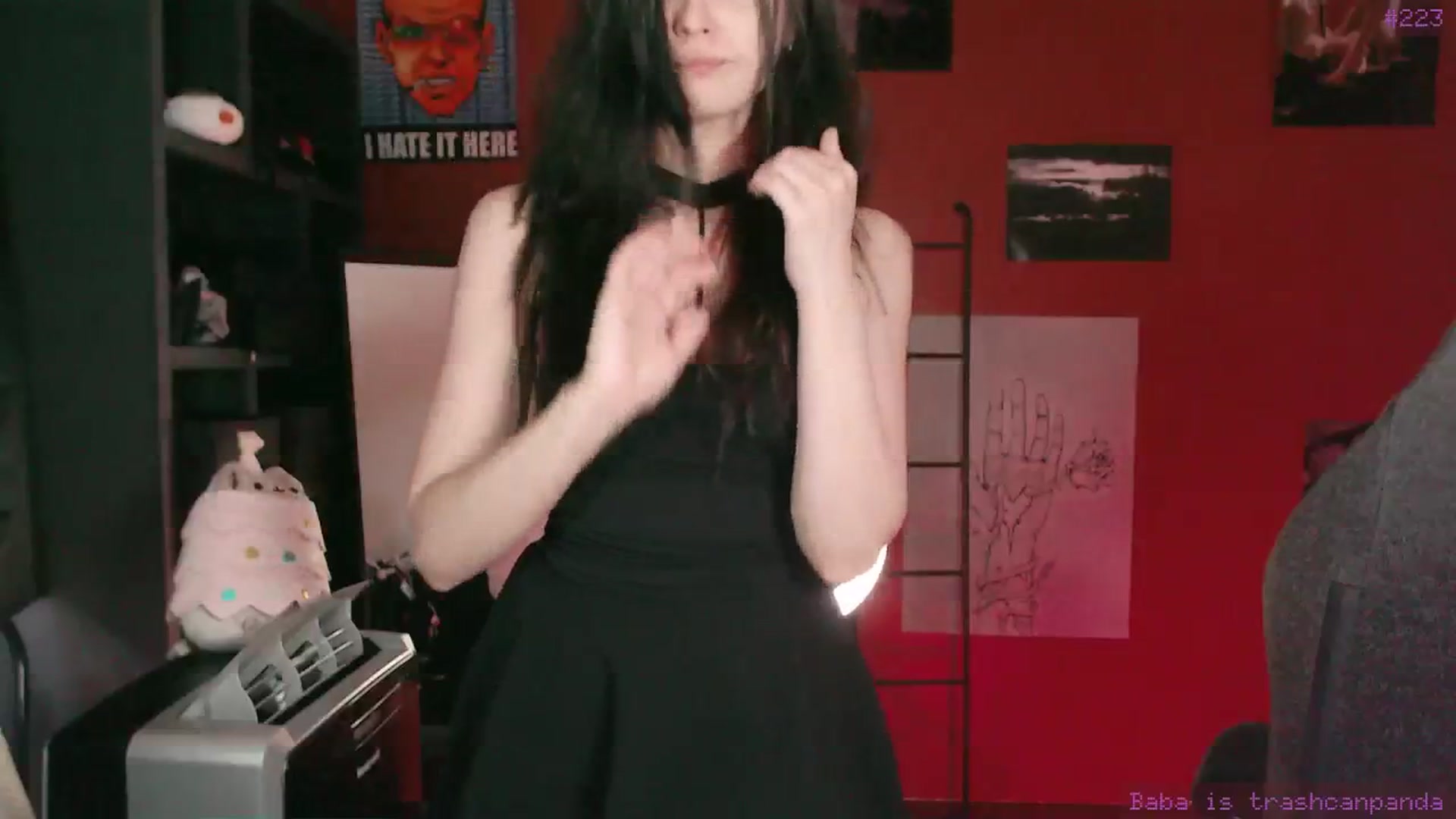 Gallery image thumbnail from RoomToAvoid's myfreecams stream on, 12/13/2024, 05:54 image 14 of 20