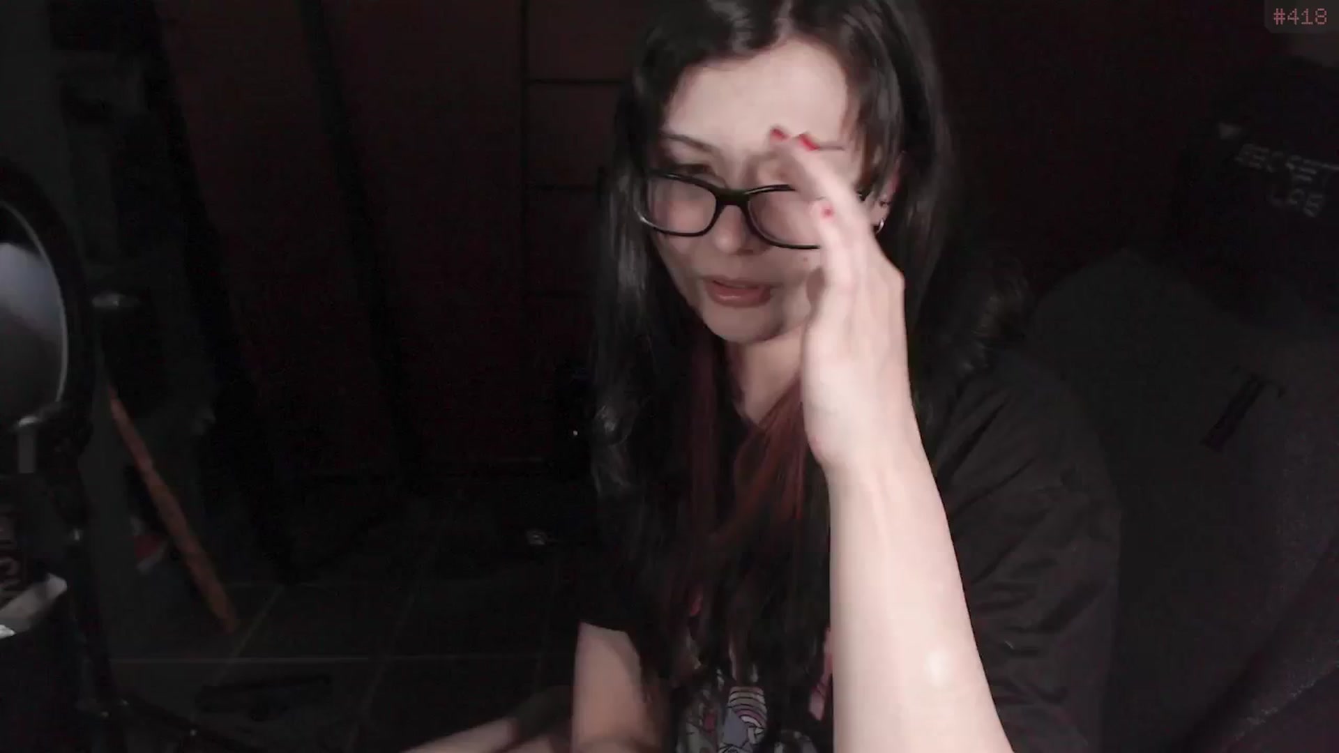 Gallery image thumbnail from RoomToAvoid's myfreecams stream on, 01/08/2025, 02:27 image 15 of 20