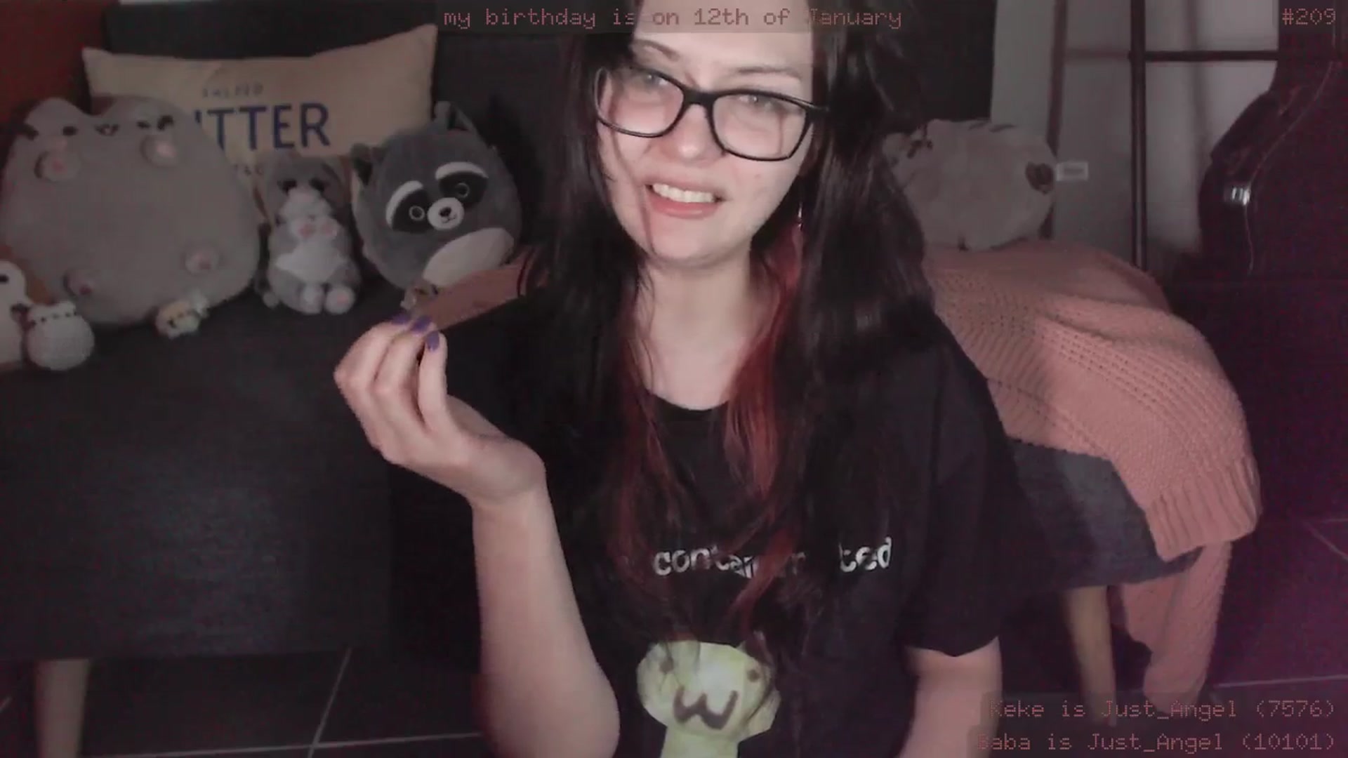 Gallery image thumbnail from RoomToAvoid's myfreecams stream on, 01/10/2025, 05:47 image 18 of 20