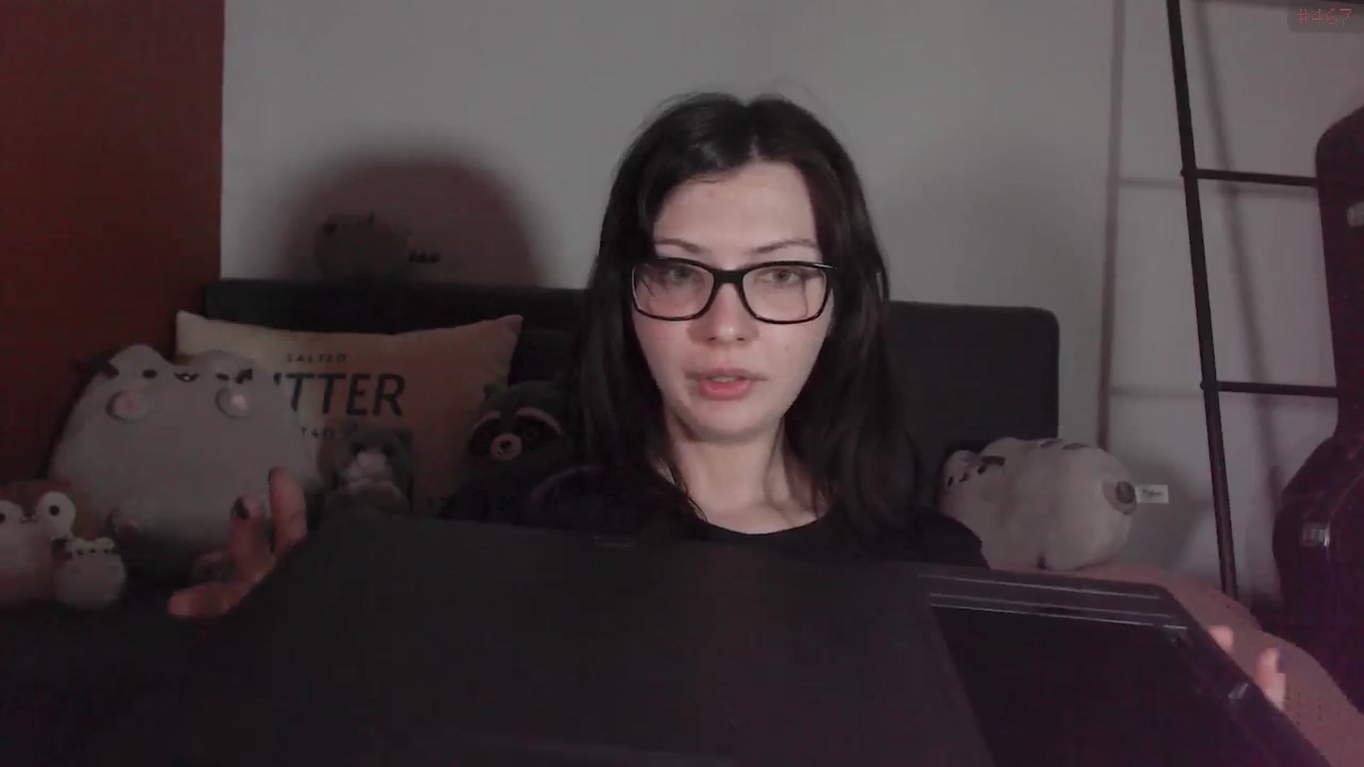 Gallery image thumbnail from RoomToAvoid's myfreecams stream on, 01/10/2025, 05:47 image 3 of 20