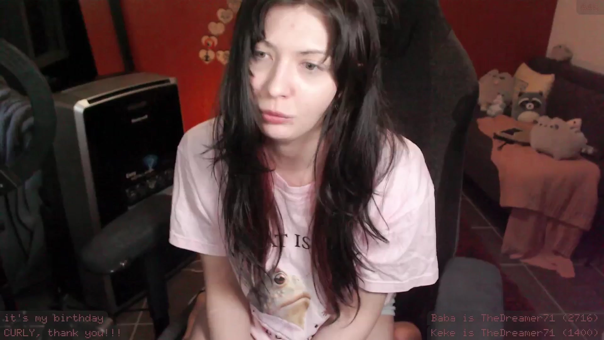 Gallery image thumbnail from RoomToAvoid's myfreecams stream on, 01/13/2025, 05:31 image 17 of 20