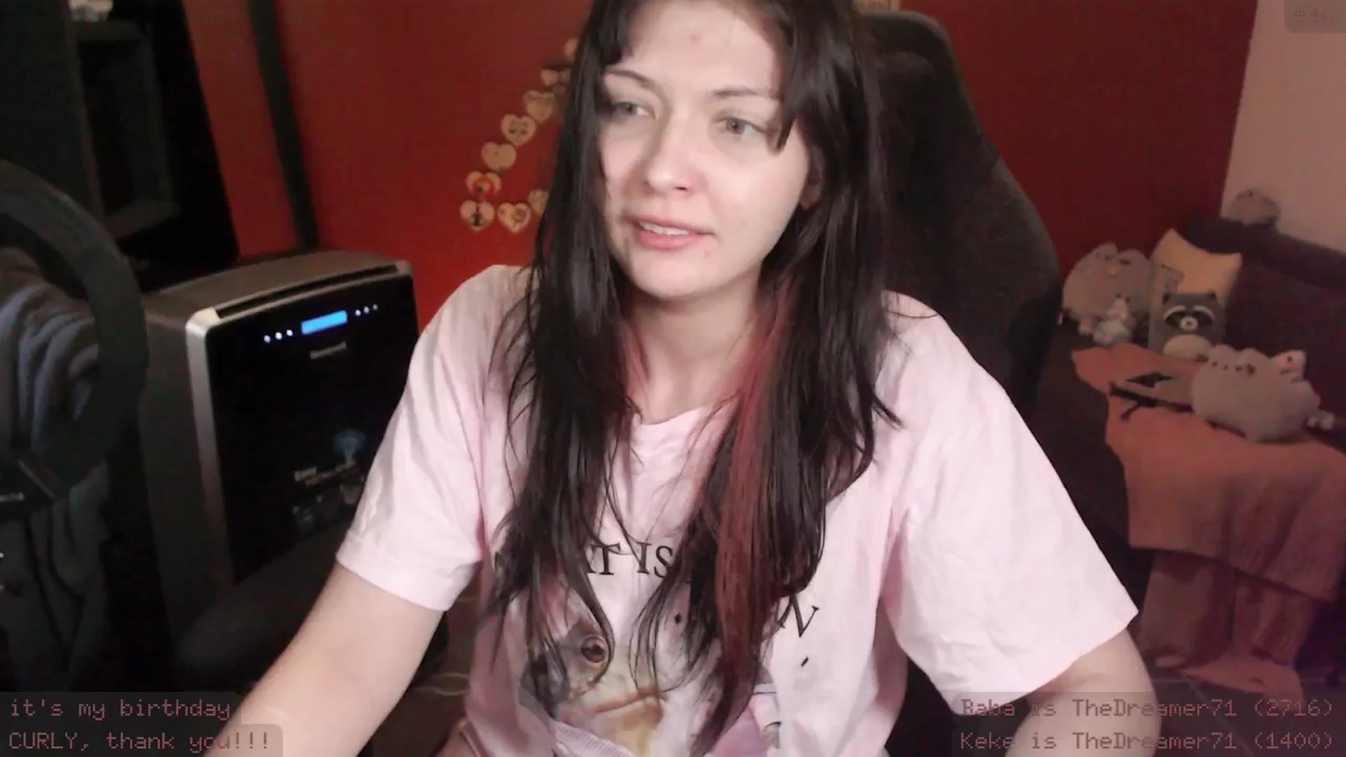 Gallery image thumbnail from RoomToAvoid's myfreecams stream on, 01/13/2025, 05:31 image 18 of 20