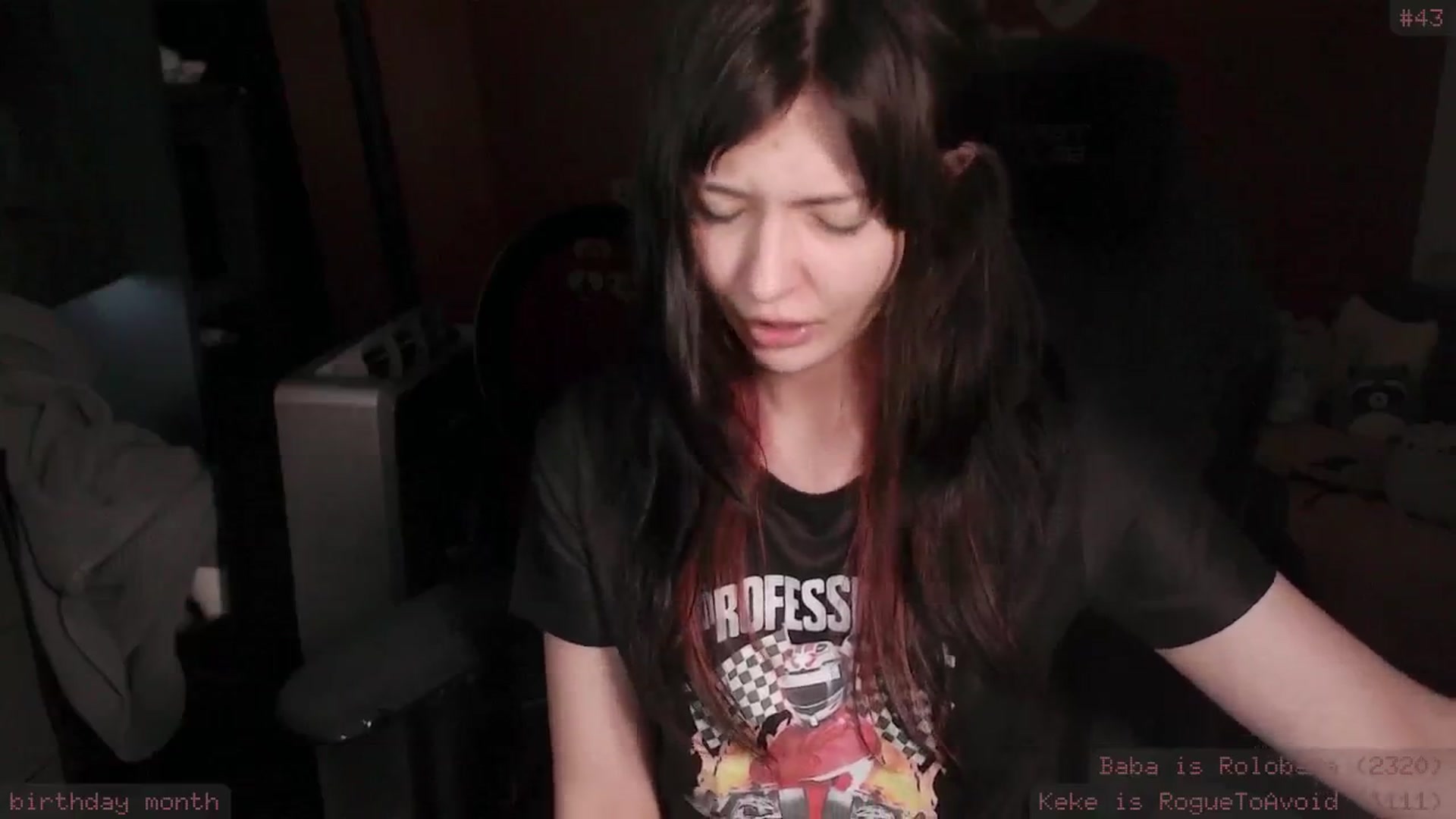 Gallery image thumbnail from RoomToAvoid's myfreecams stream on, 01/14/2025, 06:31 image 17 of 20