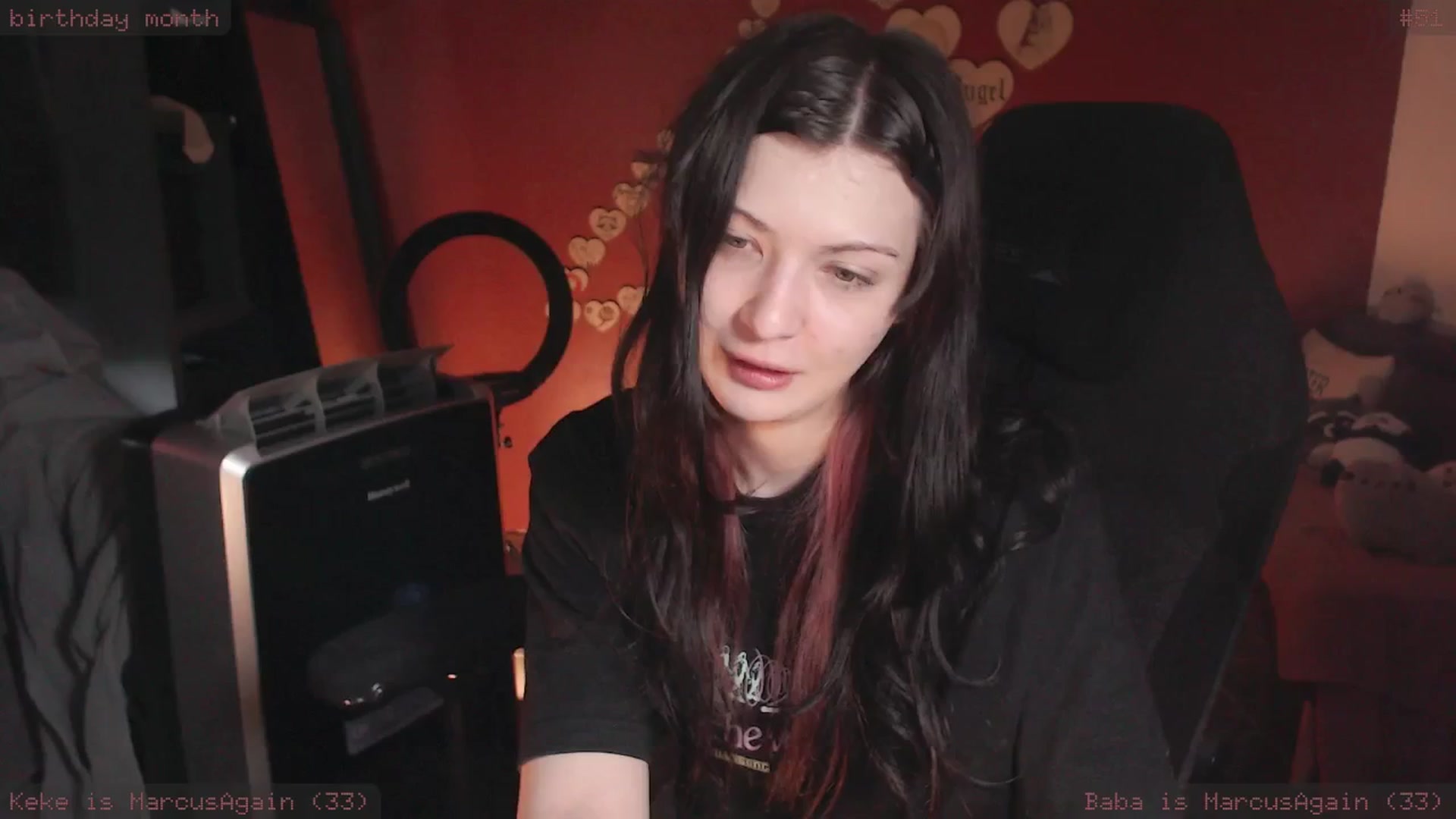 Gallery image thumbnail from RoomToAvoid's myfreecams stream on, 01/20/2025, 06:36 image 3 of 20