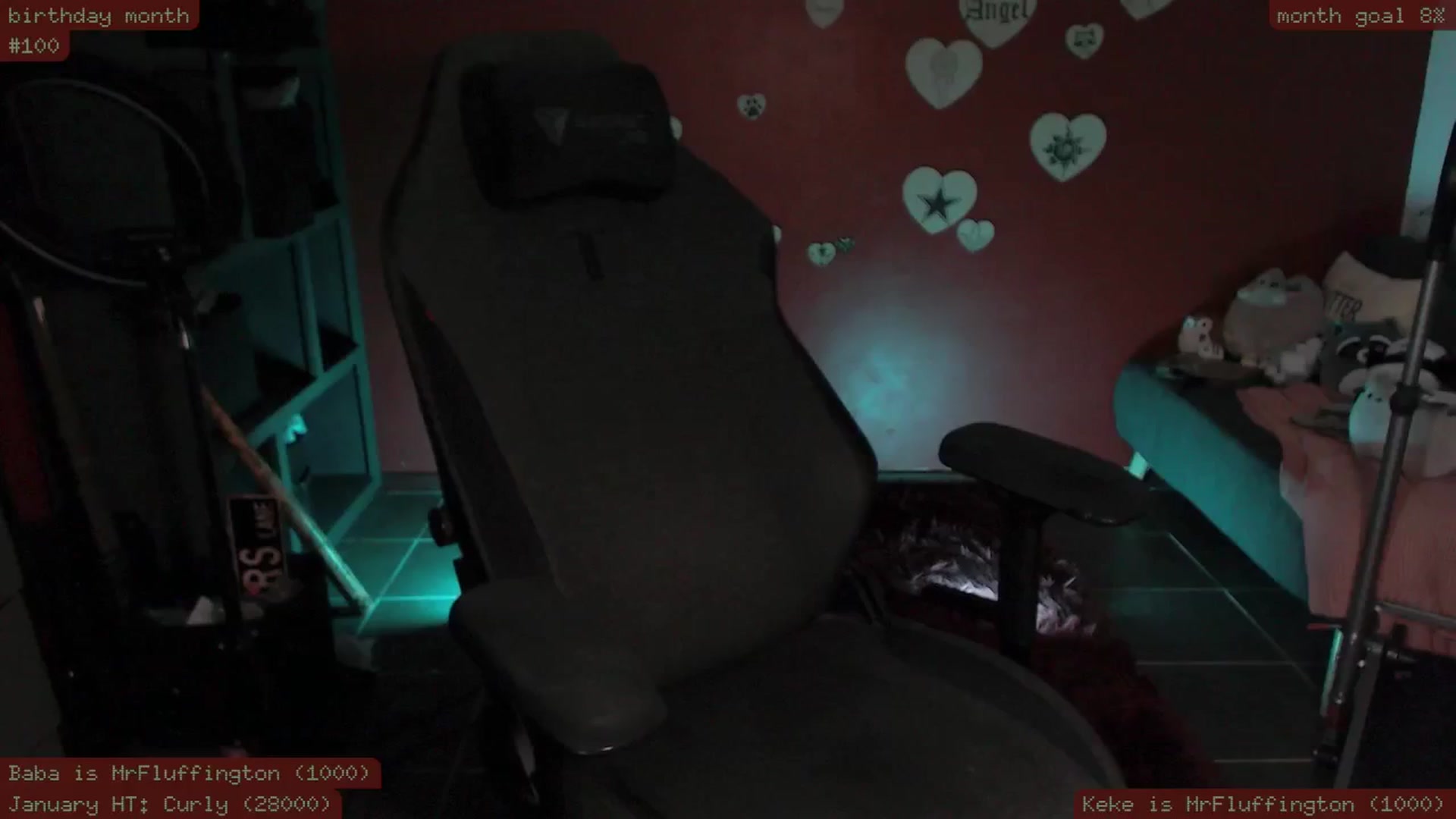 Gallery image thumbnail from RoomToAvoid's myfreecams stream on, 01/30/2025, 03:56 image 12 of 20