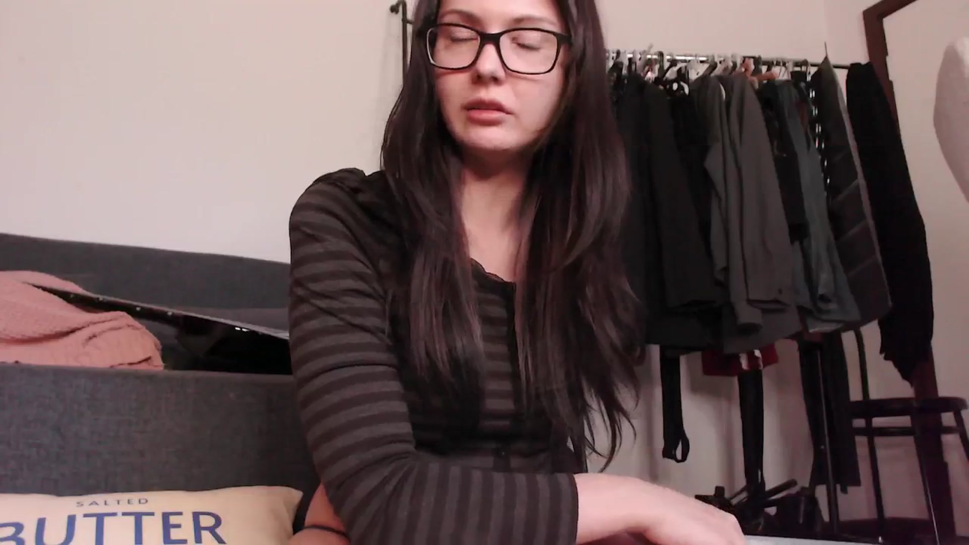 Gallery image thumbnail from RoomToAvoid's myfreecams stream on, 02/16/2025, 06:47 image 11 of 20