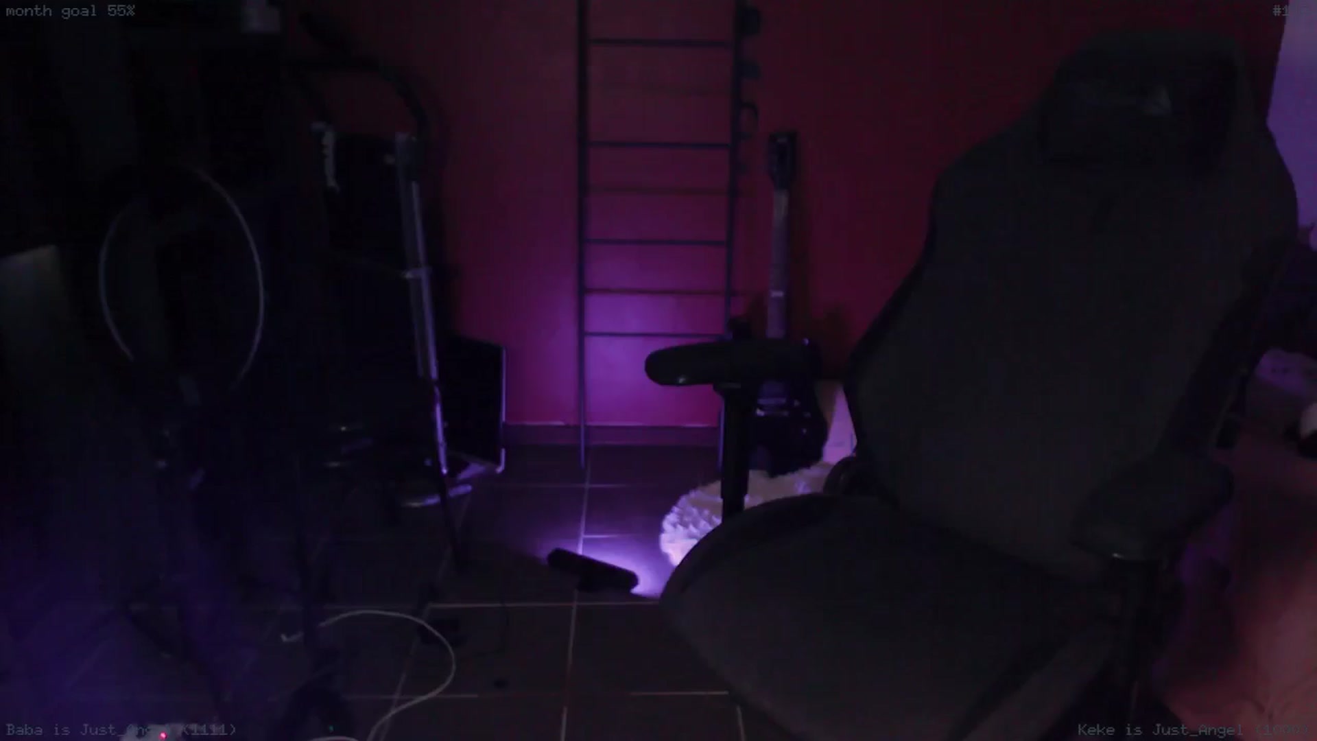 Gallery image thumbnail from RoomToAvoid's myfreecams stream on, 02/19/2025, 01:04 image 15 of 20