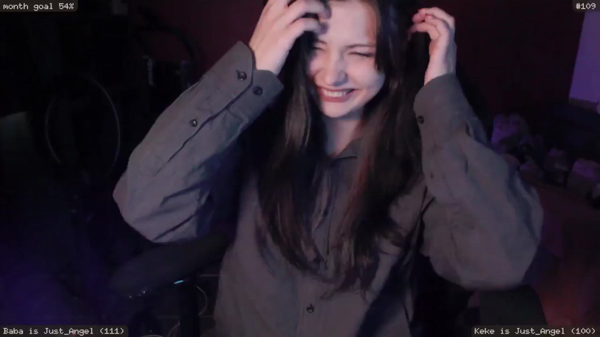 Gallery image thumbnail from RoomToAvoid's myfreecams stream on, 02/19/2025, 01:04 image 12 of 20