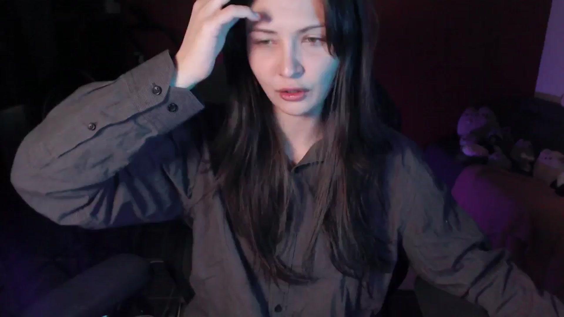 Gallery image thumbnail from RoomToAvoid's myfreecams stream on, 02/19/2025, 01:04 image 4 of 20