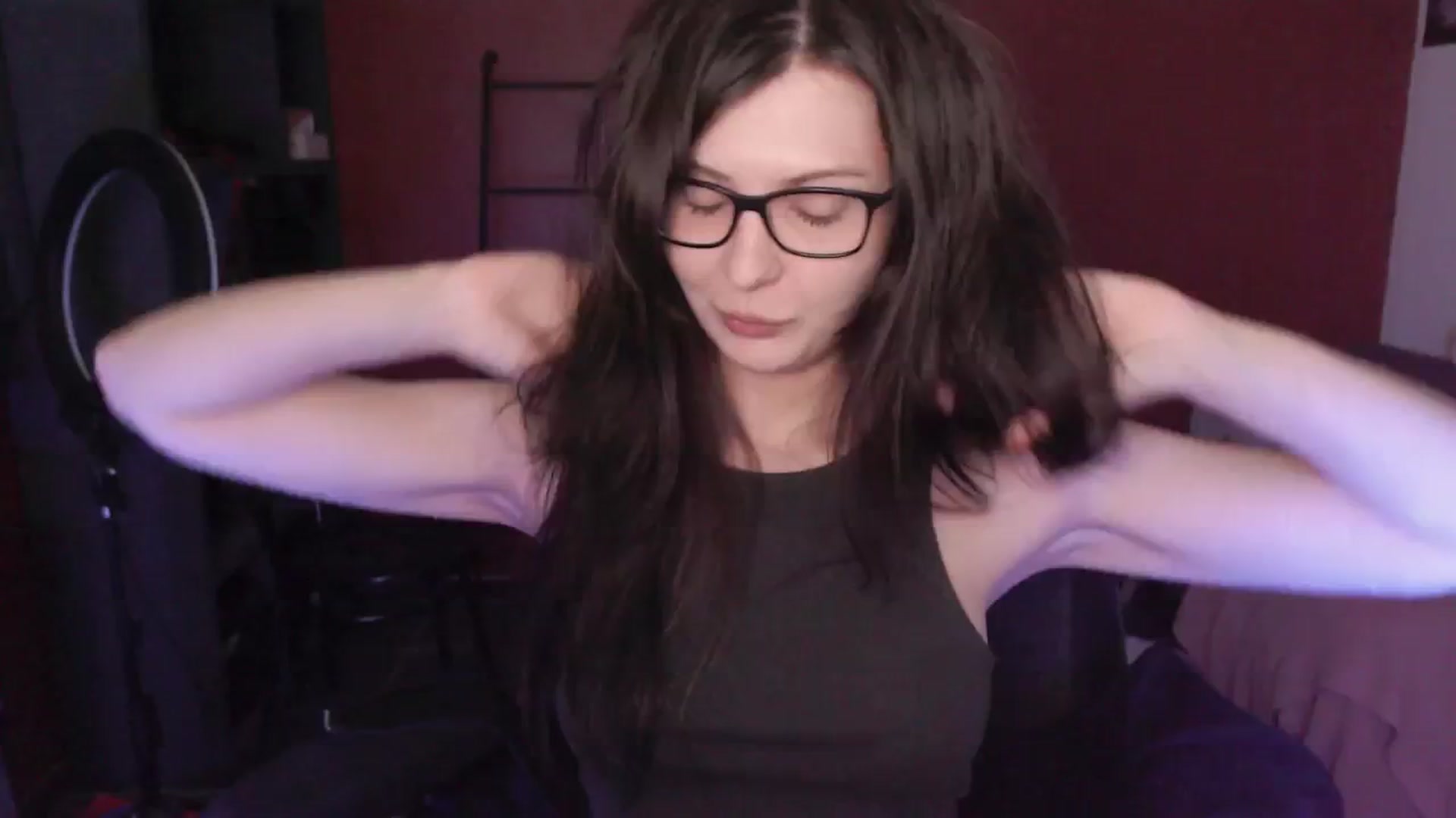 Gallery image thumbnail from RoomToAvoid's myfreecams stream on, 02/21/2025, 05:26 image 5 of 20