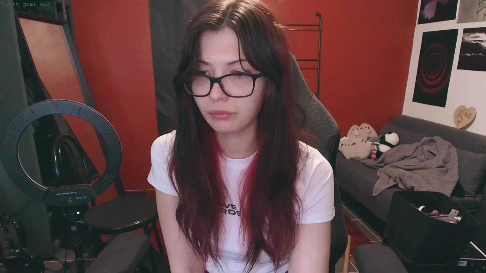 Gallery image thumbnail from RoomToAvoid's myfreecams stream on, 03/28/2025, 24:56 image 7 of 20