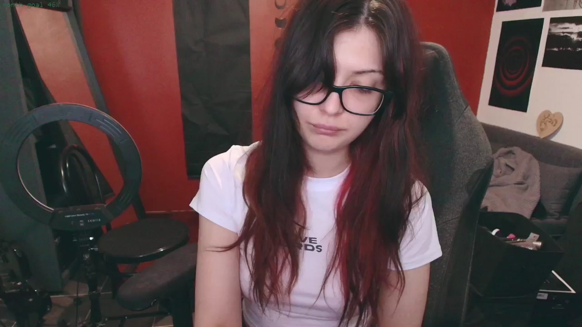 Gallery image thumbnail from RoomToAvoid's myfreecams stream on, 03/28/2025, 24:56 image 14 of 20